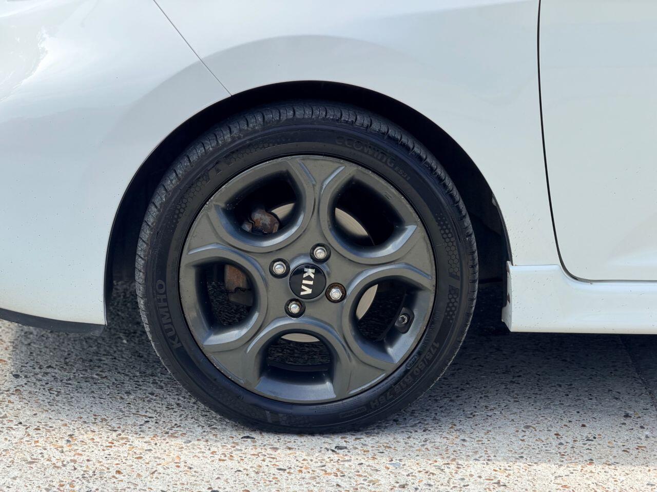 Kia Picanto view 11