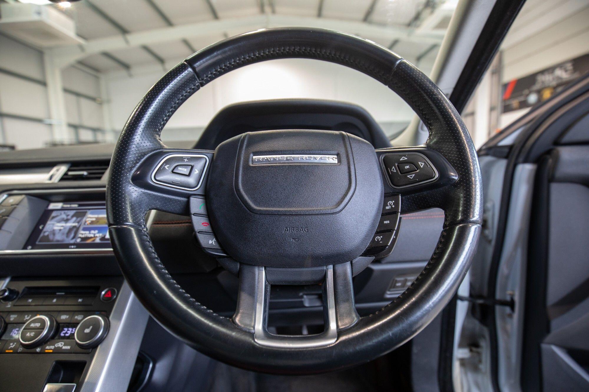 Land Rover Range Rover Evoque view 23