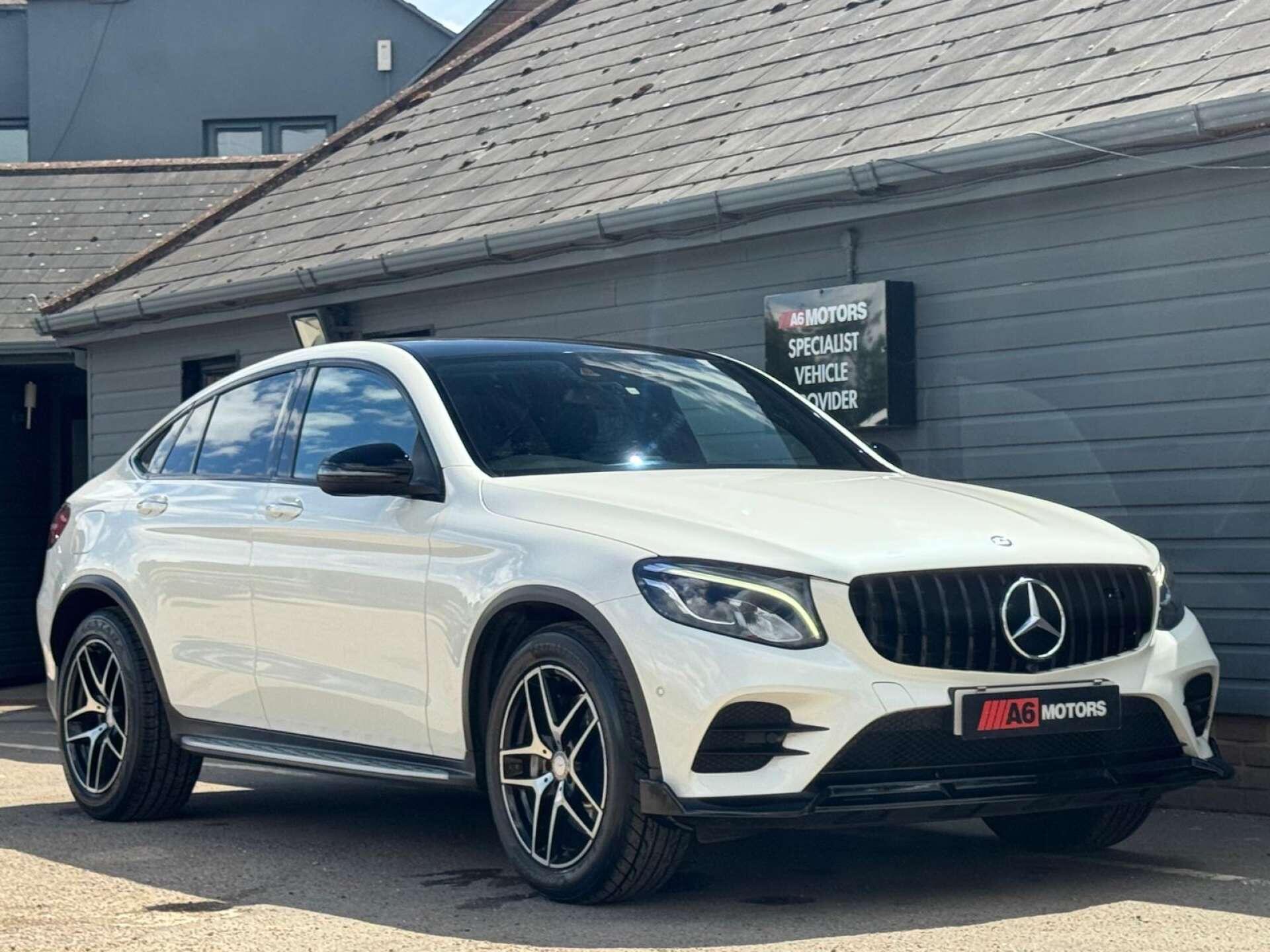 Mercedes-Benz GLC view 4