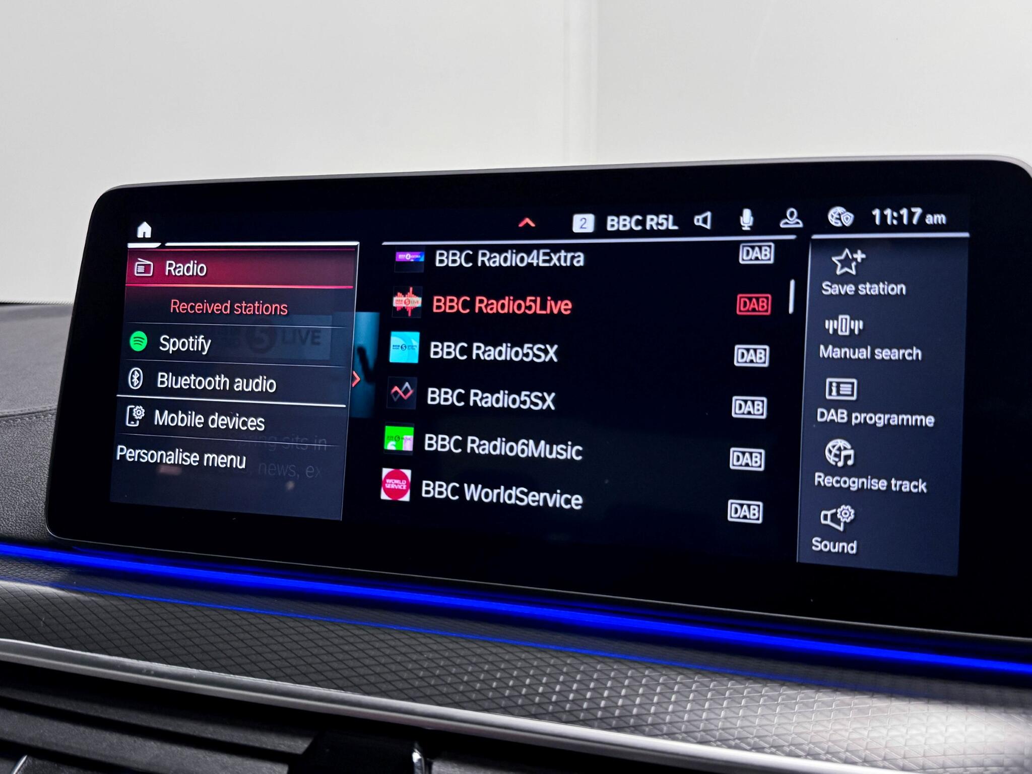 BMW 5 Series view 39