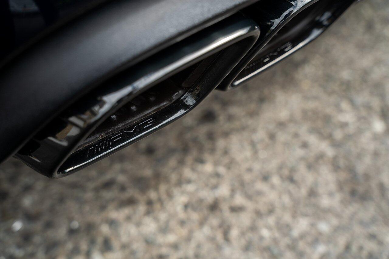 Mercedes-Benz GLC view 14