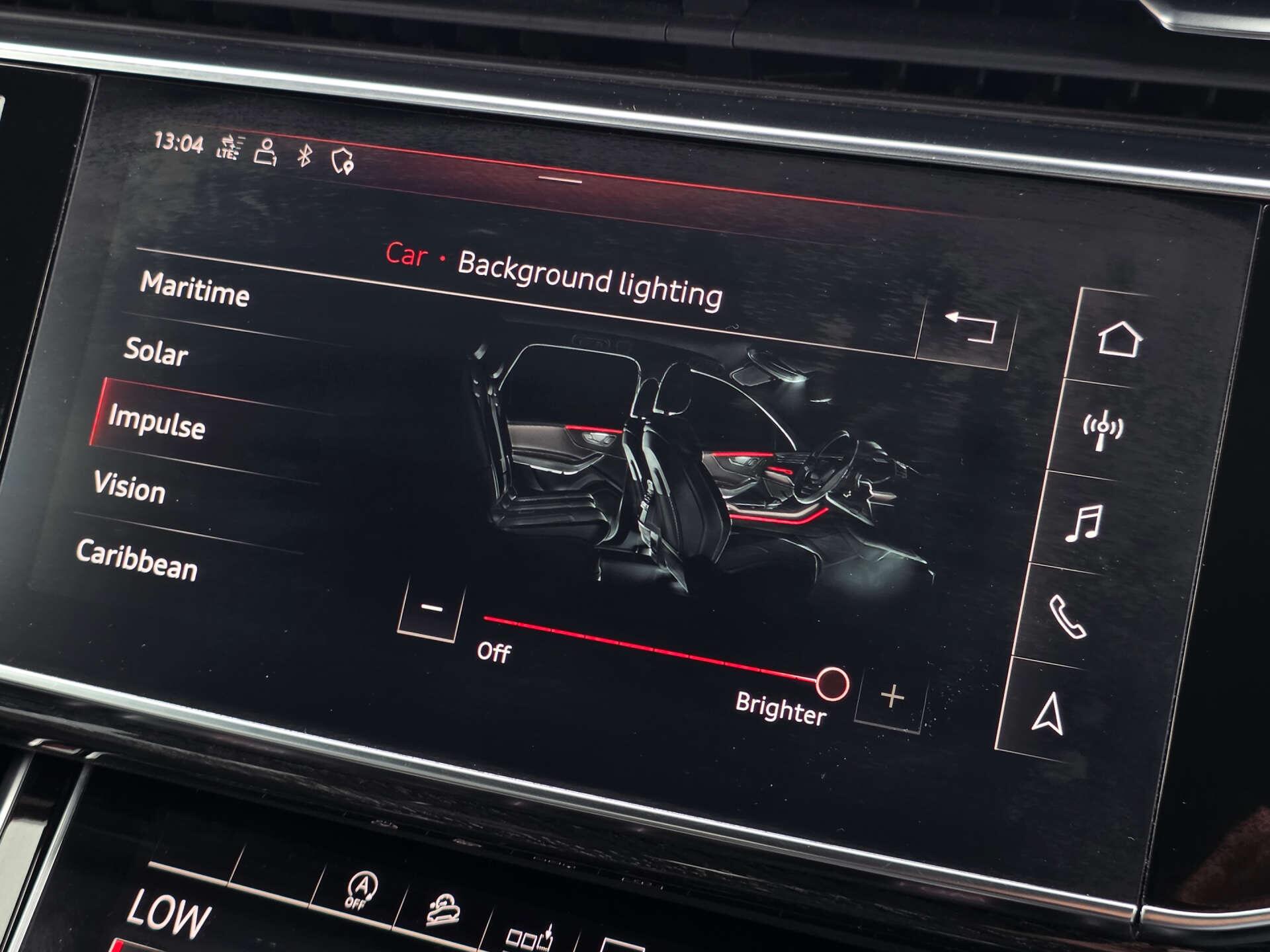 Audi Q7 view 34