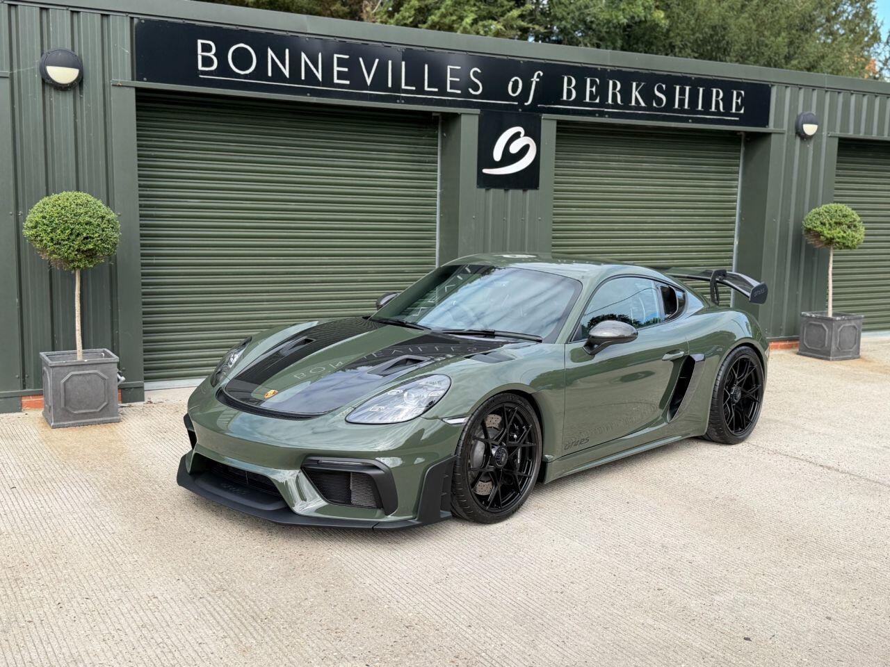 Porsche 718 Cayman view 10