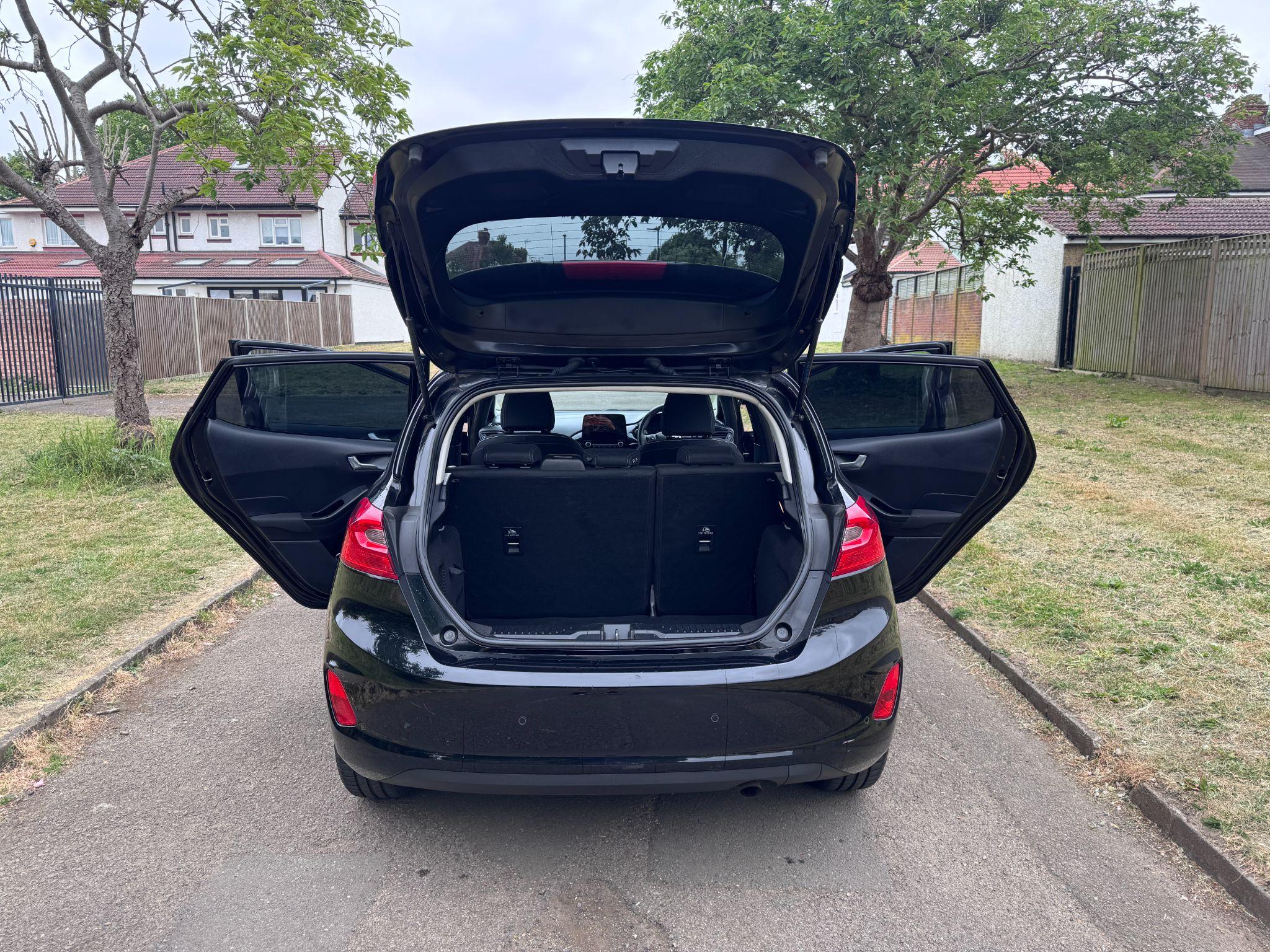 2018 Ford Fiesta image 46