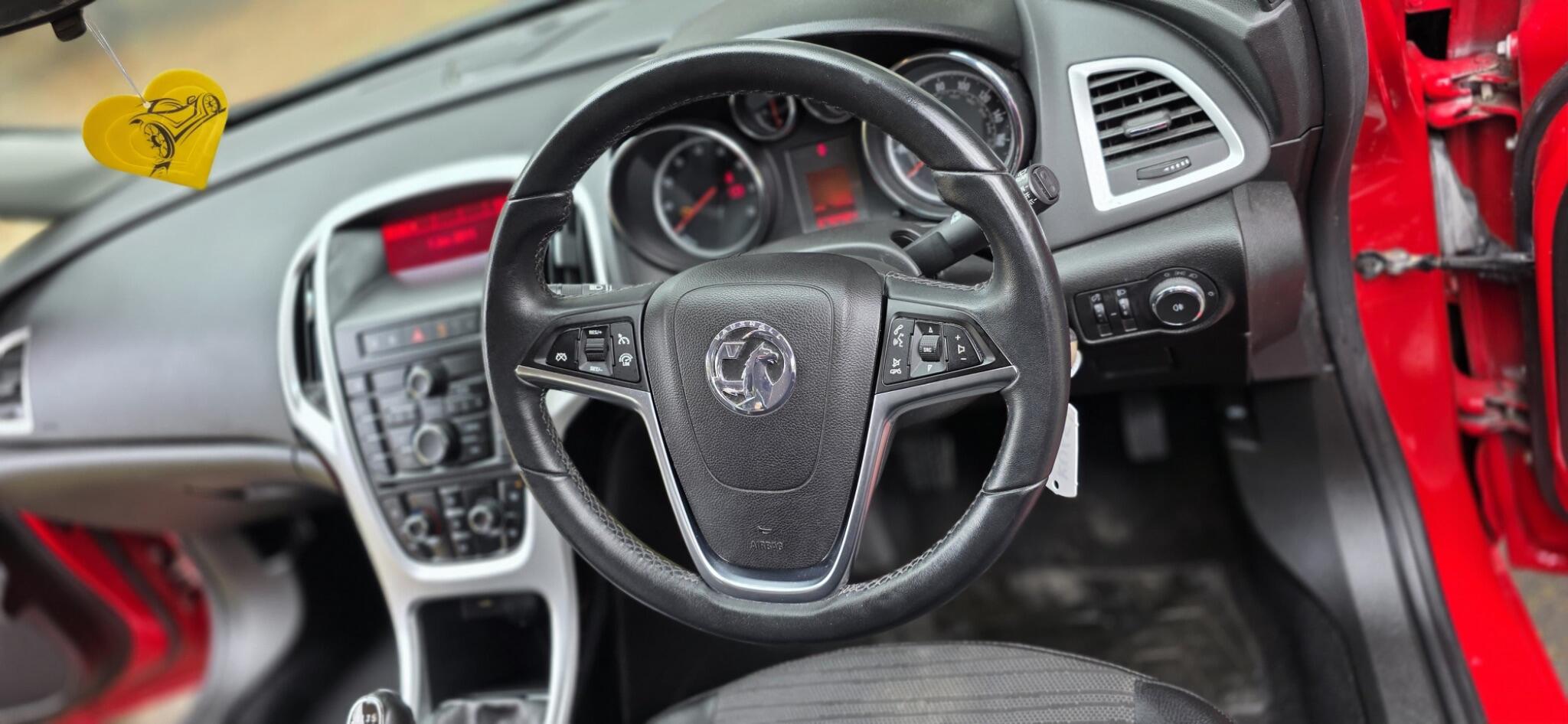 Vauxhall Astra view 49