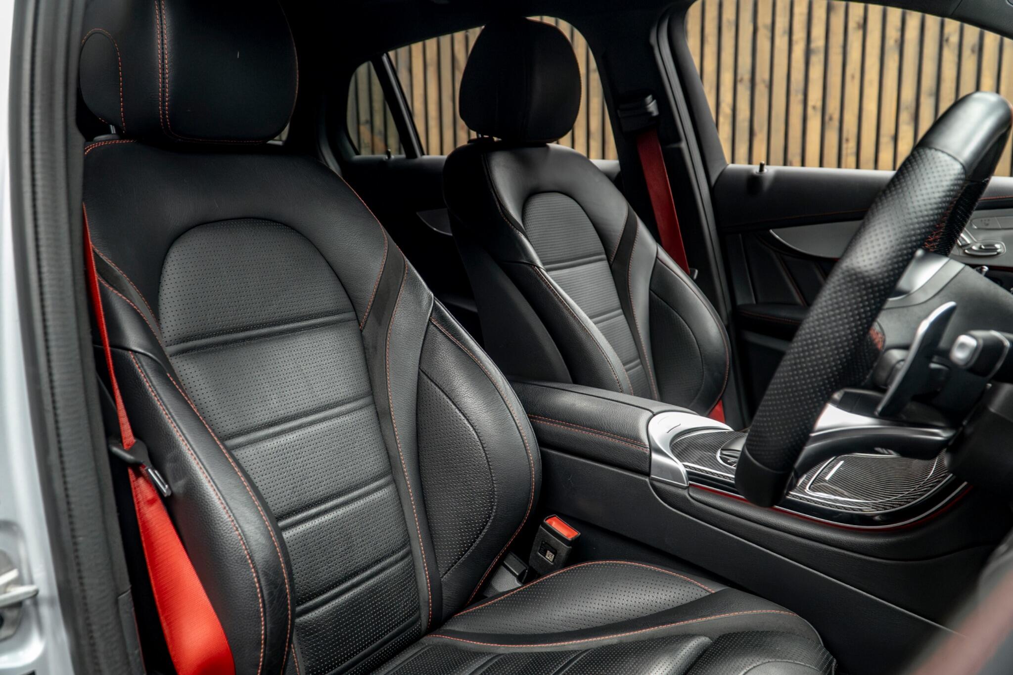 Mercedes-Benz GLC view 3