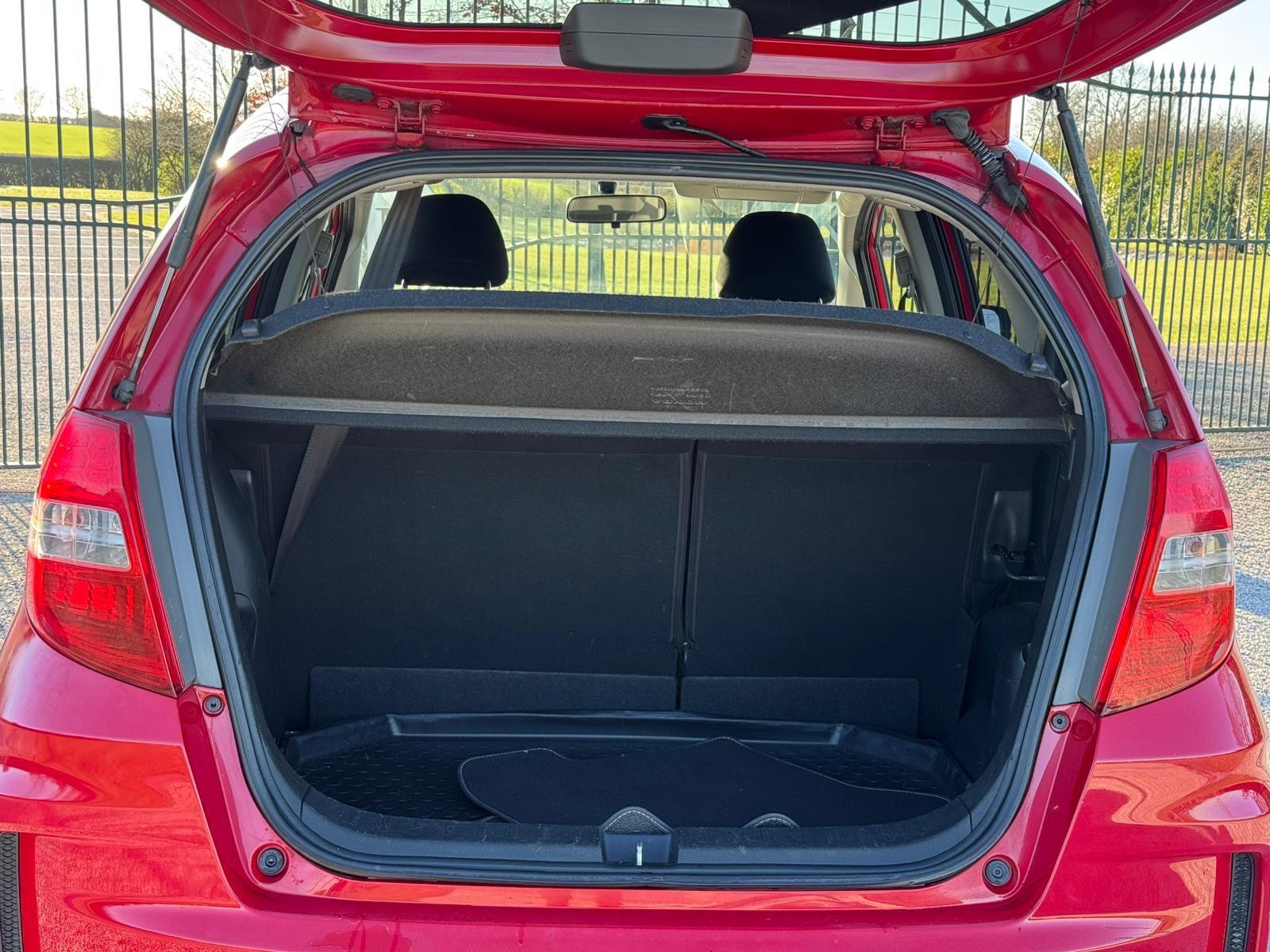 2013 Honda Jazz image 28