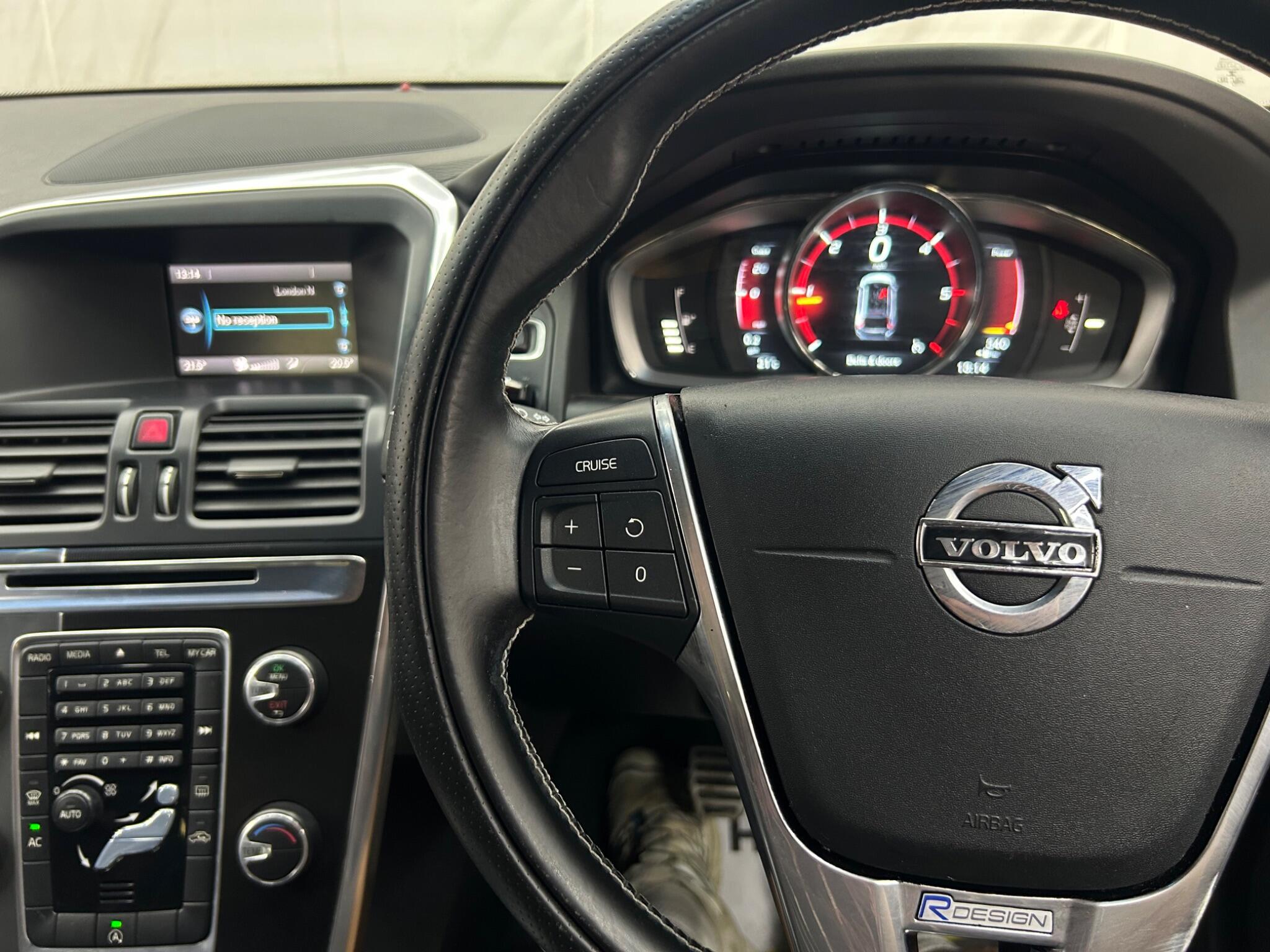 Volvo XC60 view 42
