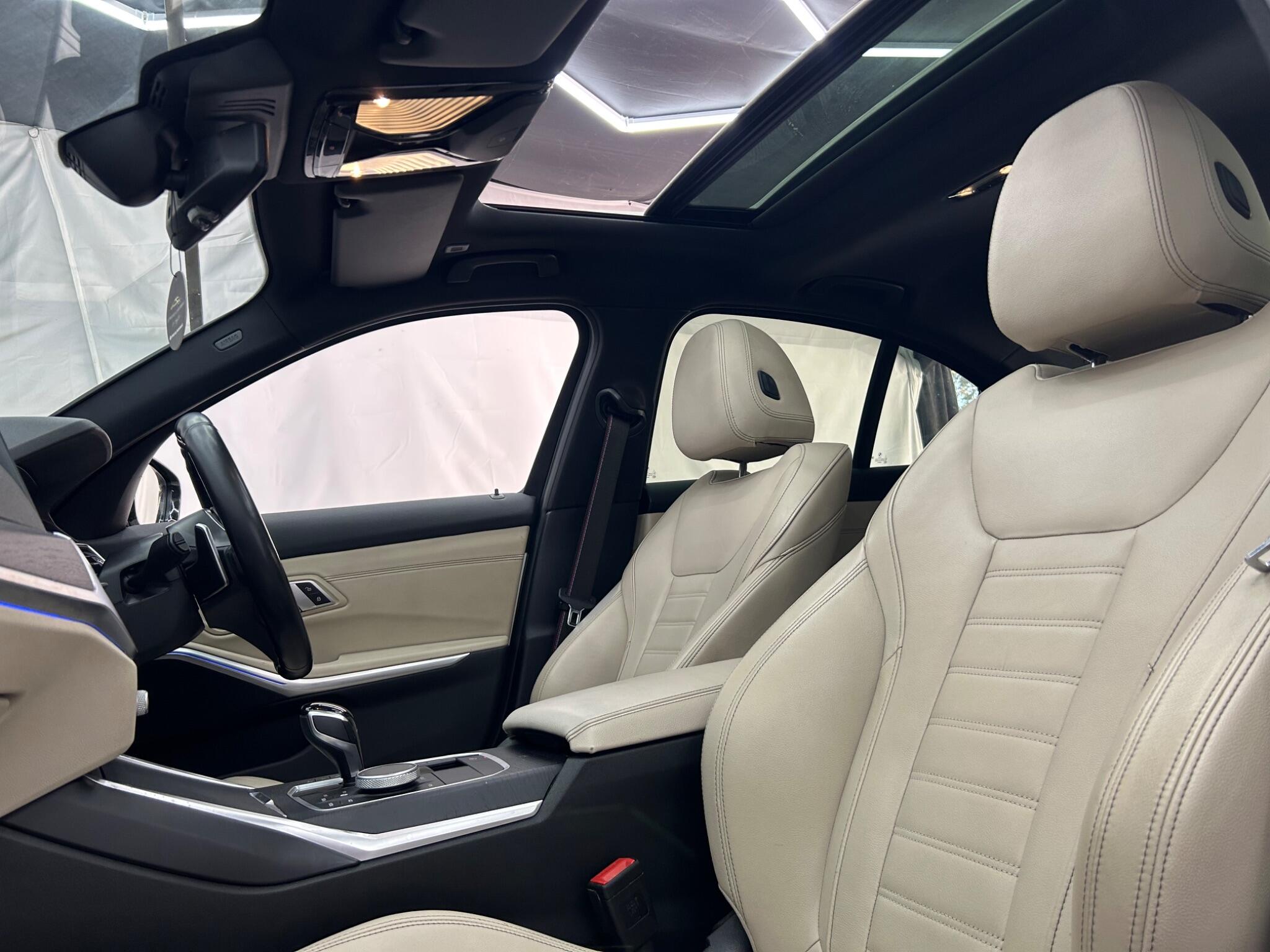 BMW 3 Series view 45