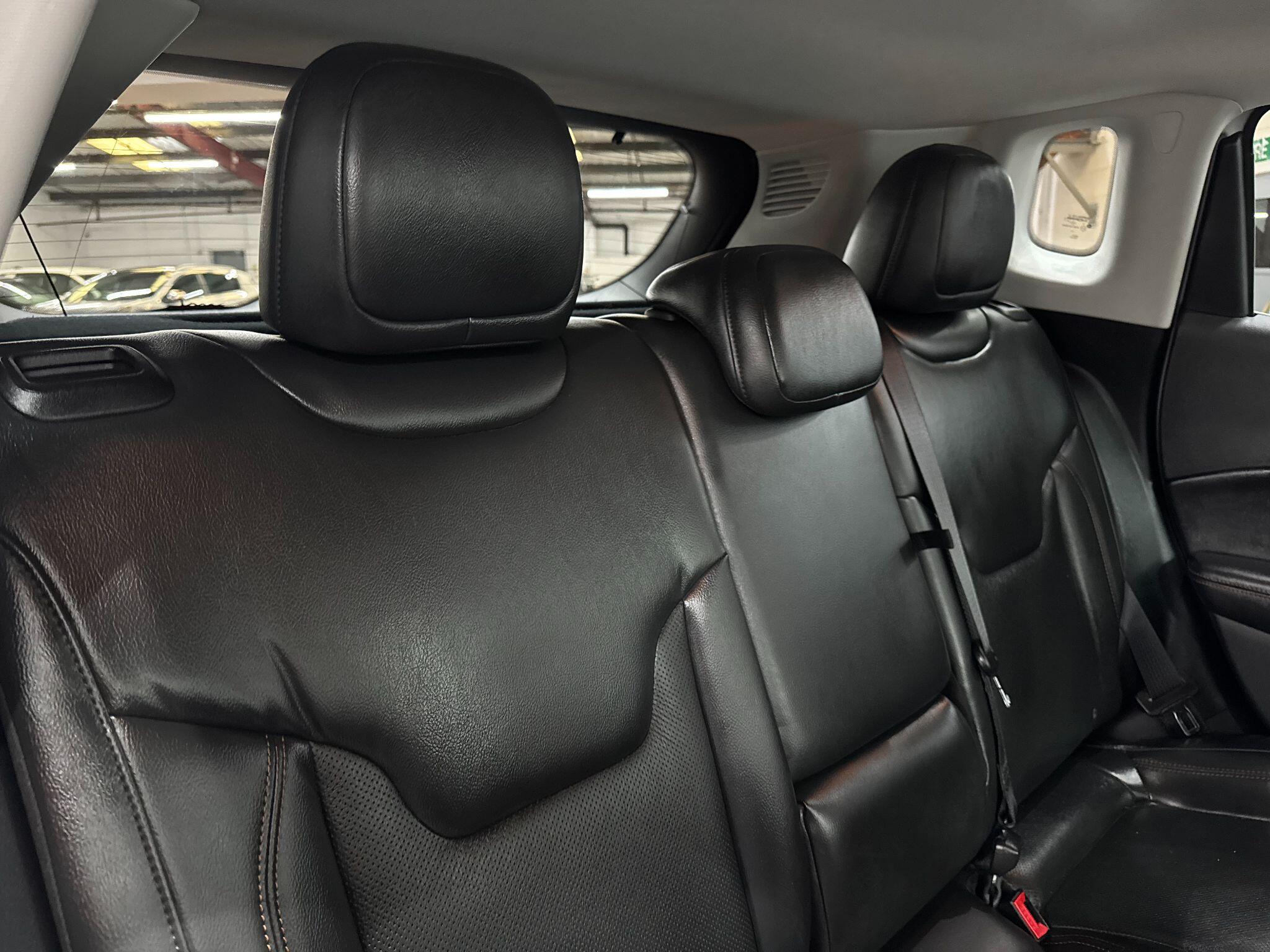 Jeep Compass view 60
