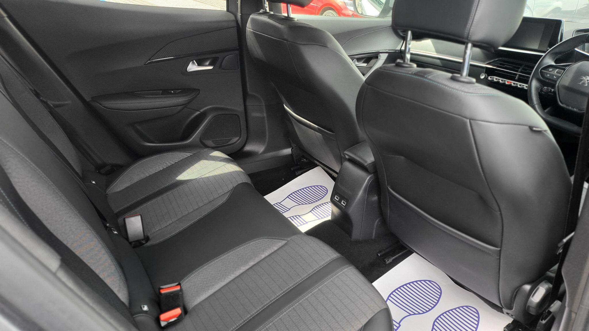Peugeot 2008 view 21