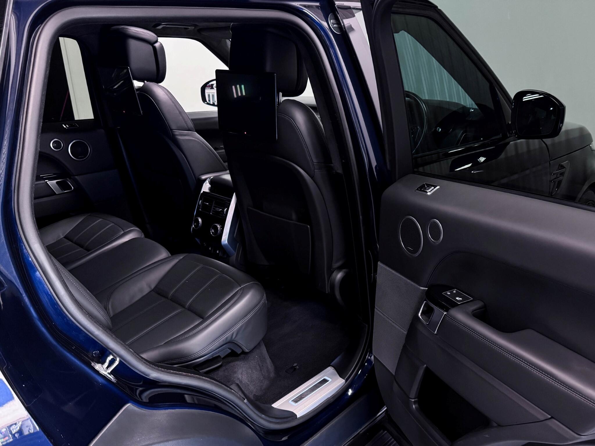 Land Rover Range Rover Sport view 12