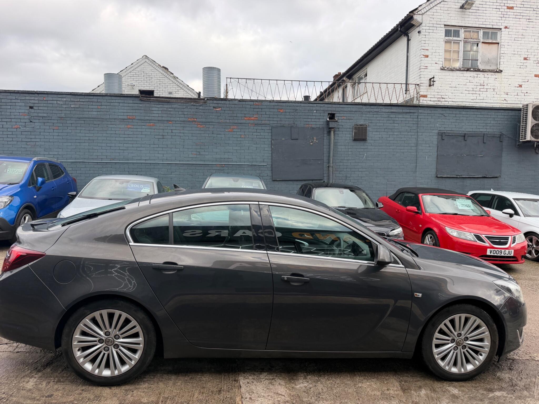 Vauxhall Insignia view 8