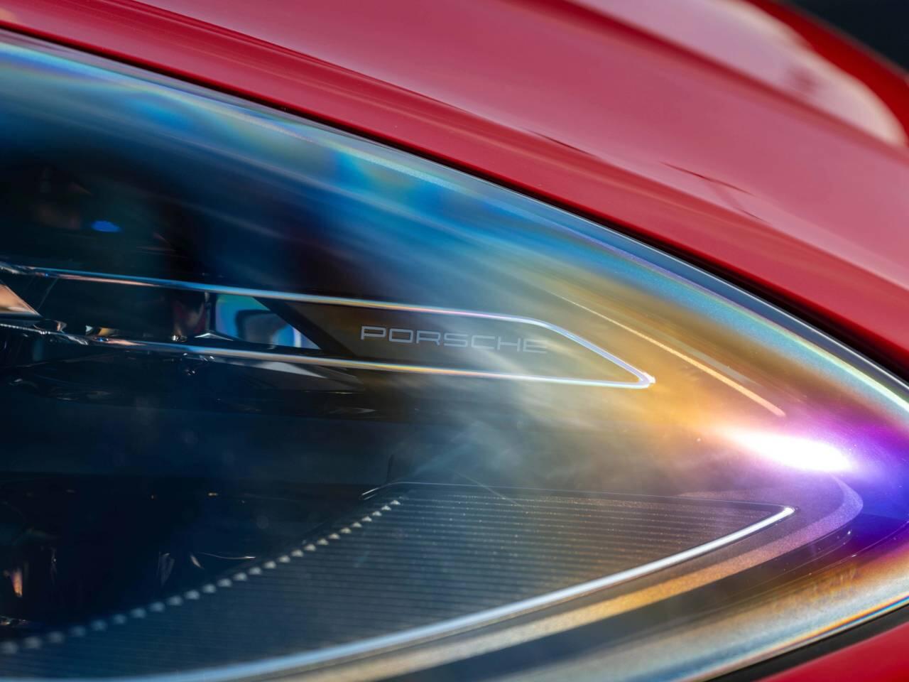 Porsche Macan view 20