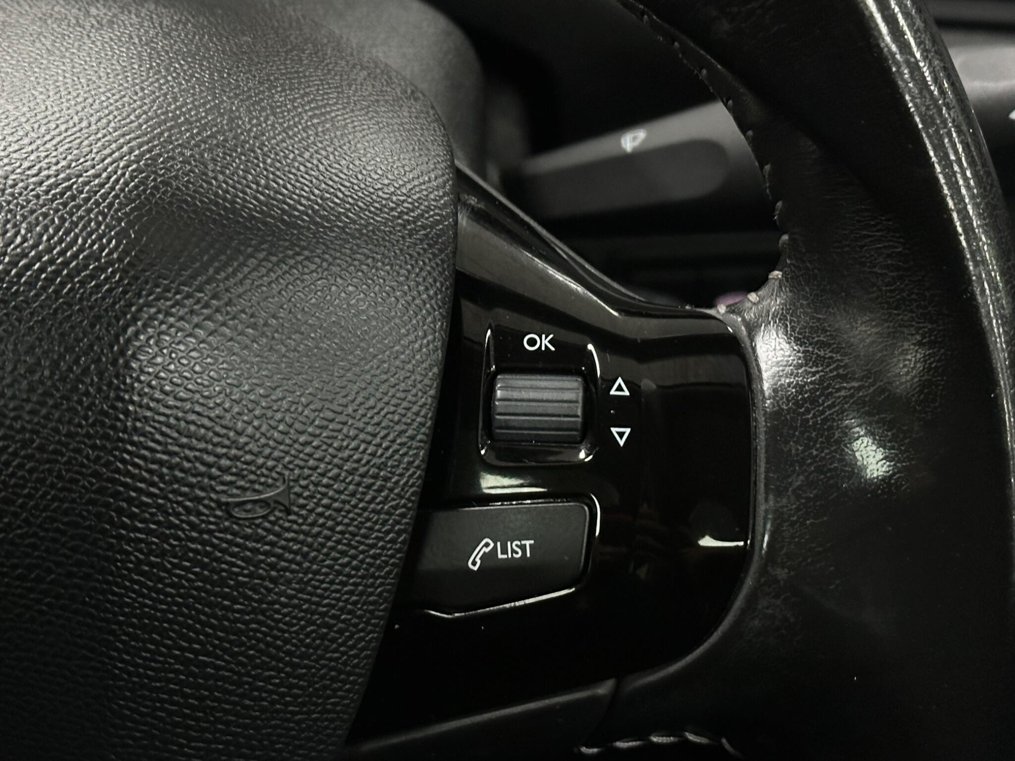 Peugeot 308 view 21