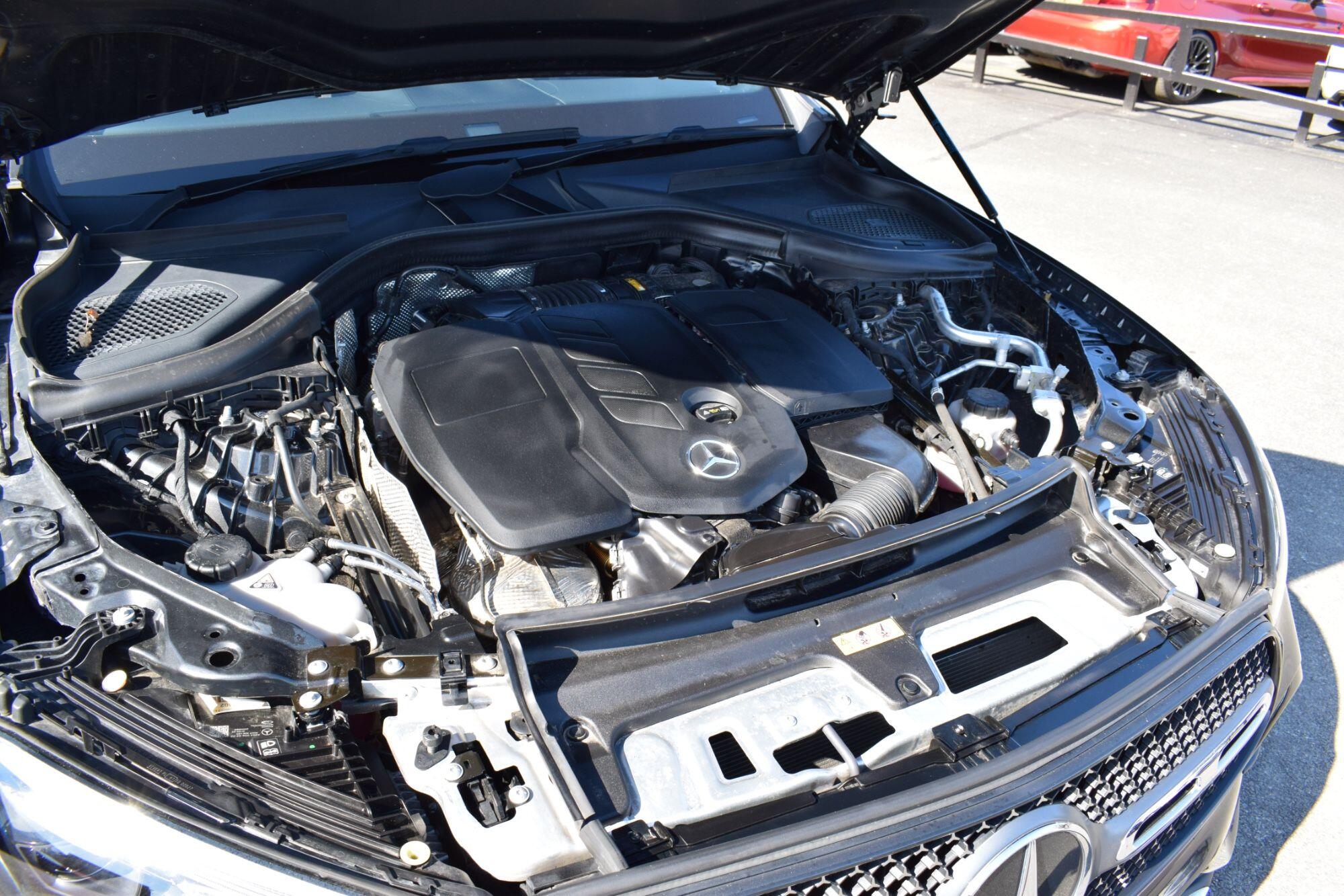 Mercedes-Benz GLC view 34