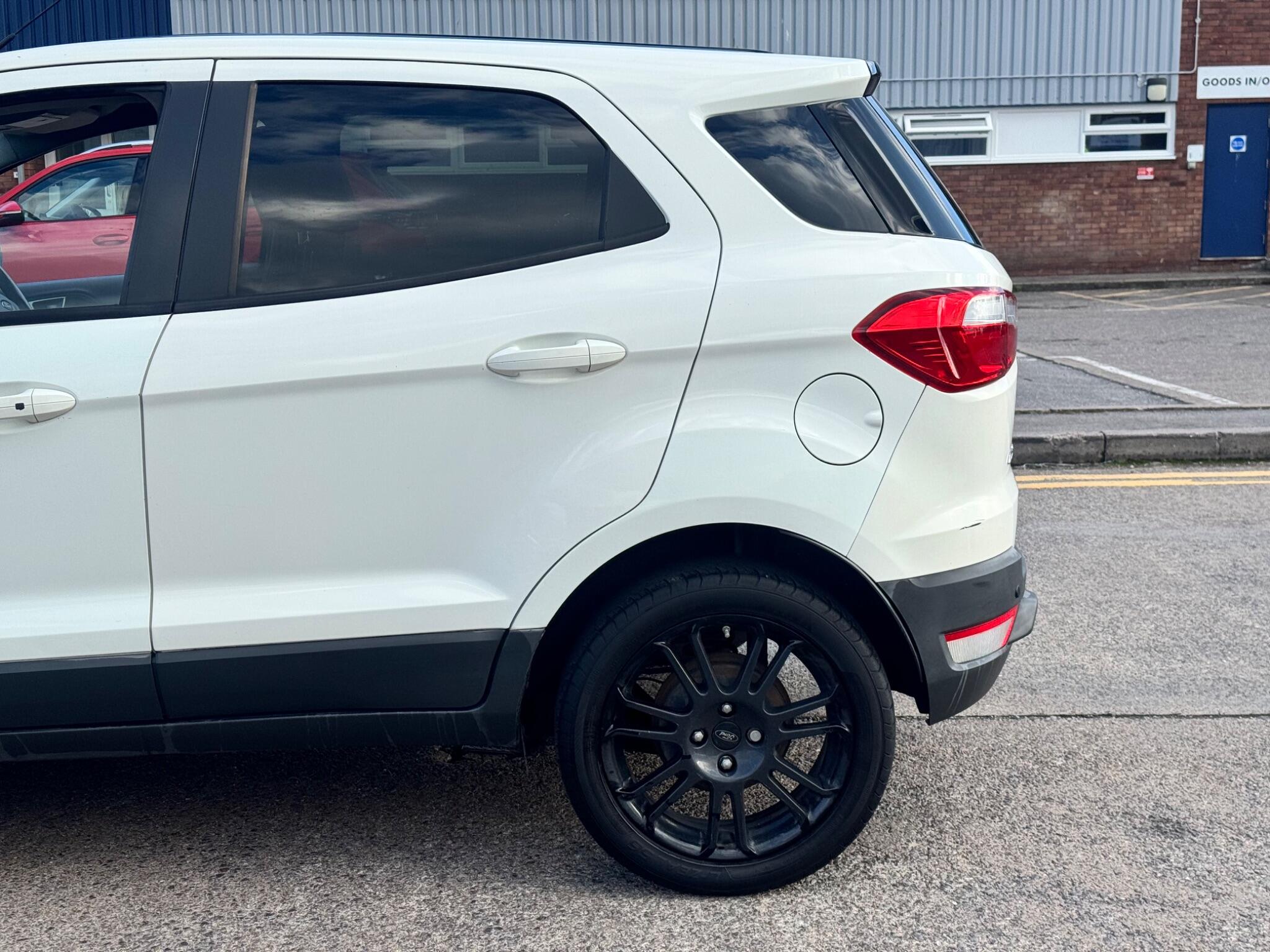 Ford Ecosport view 37