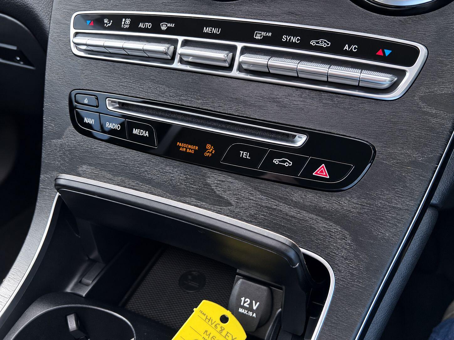 Mercedes-Benz GLC view 23