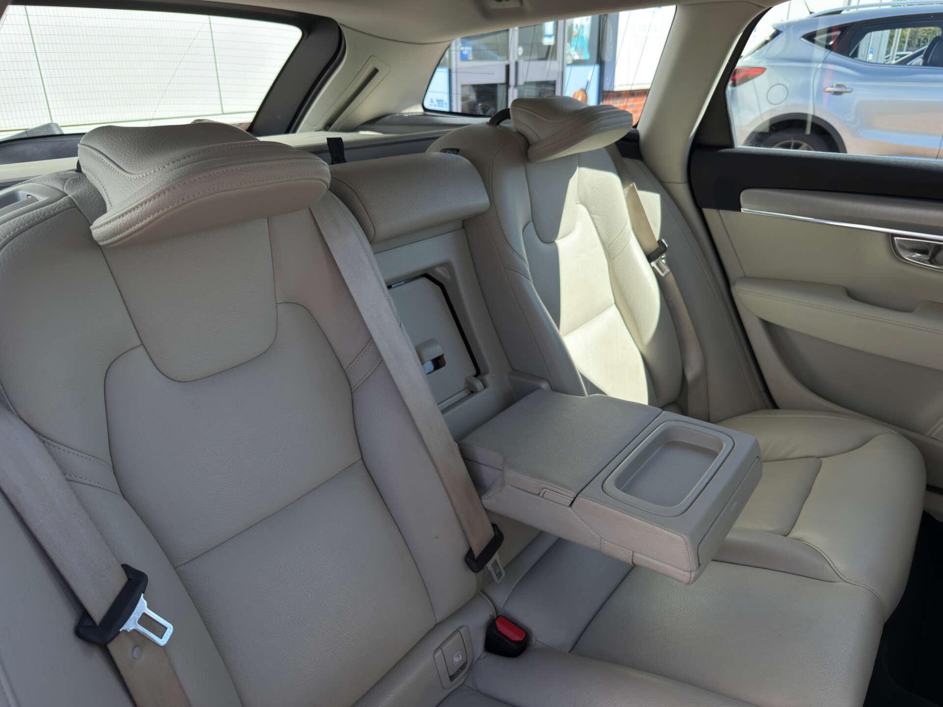 Volvo V90 view 16