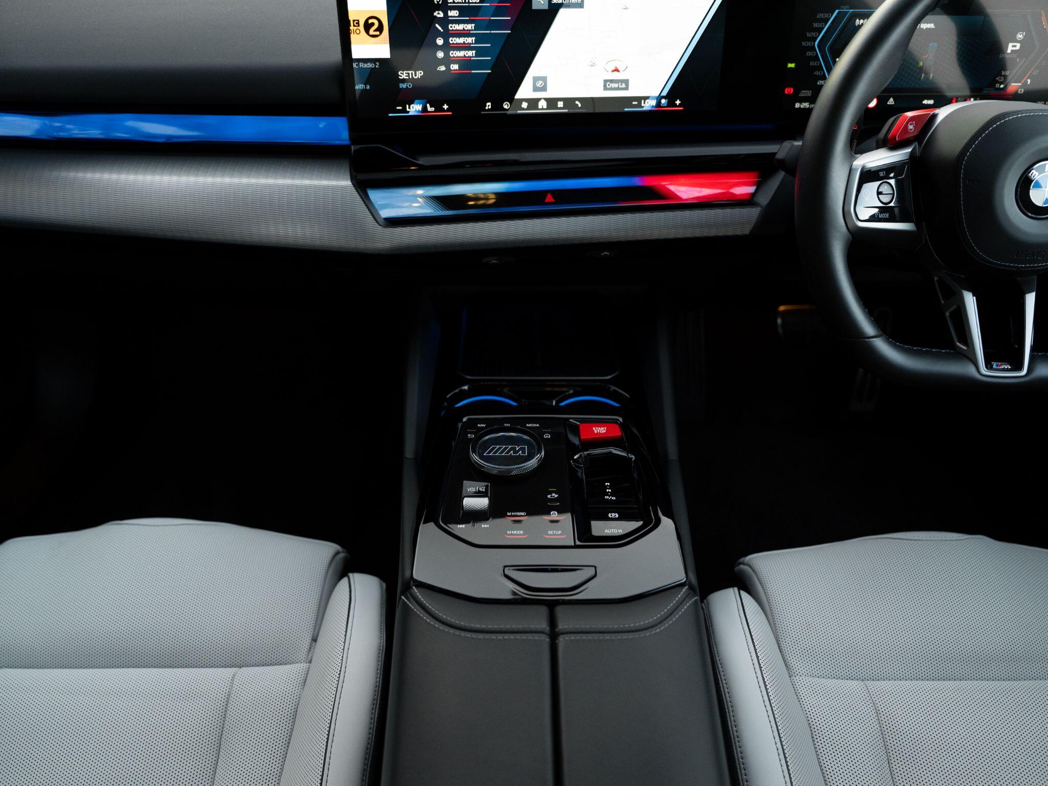 BMW M5 view 37