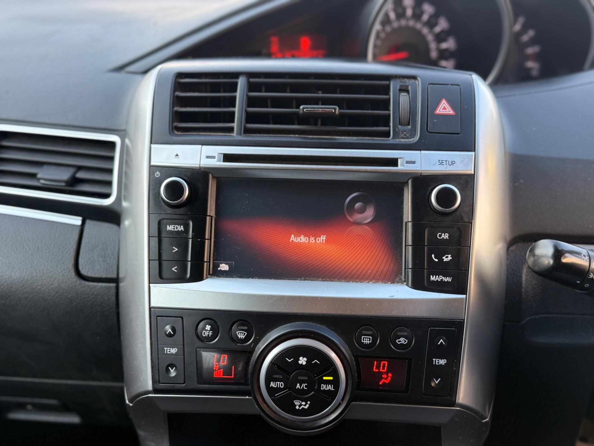 2015 Toyota Verso image 15