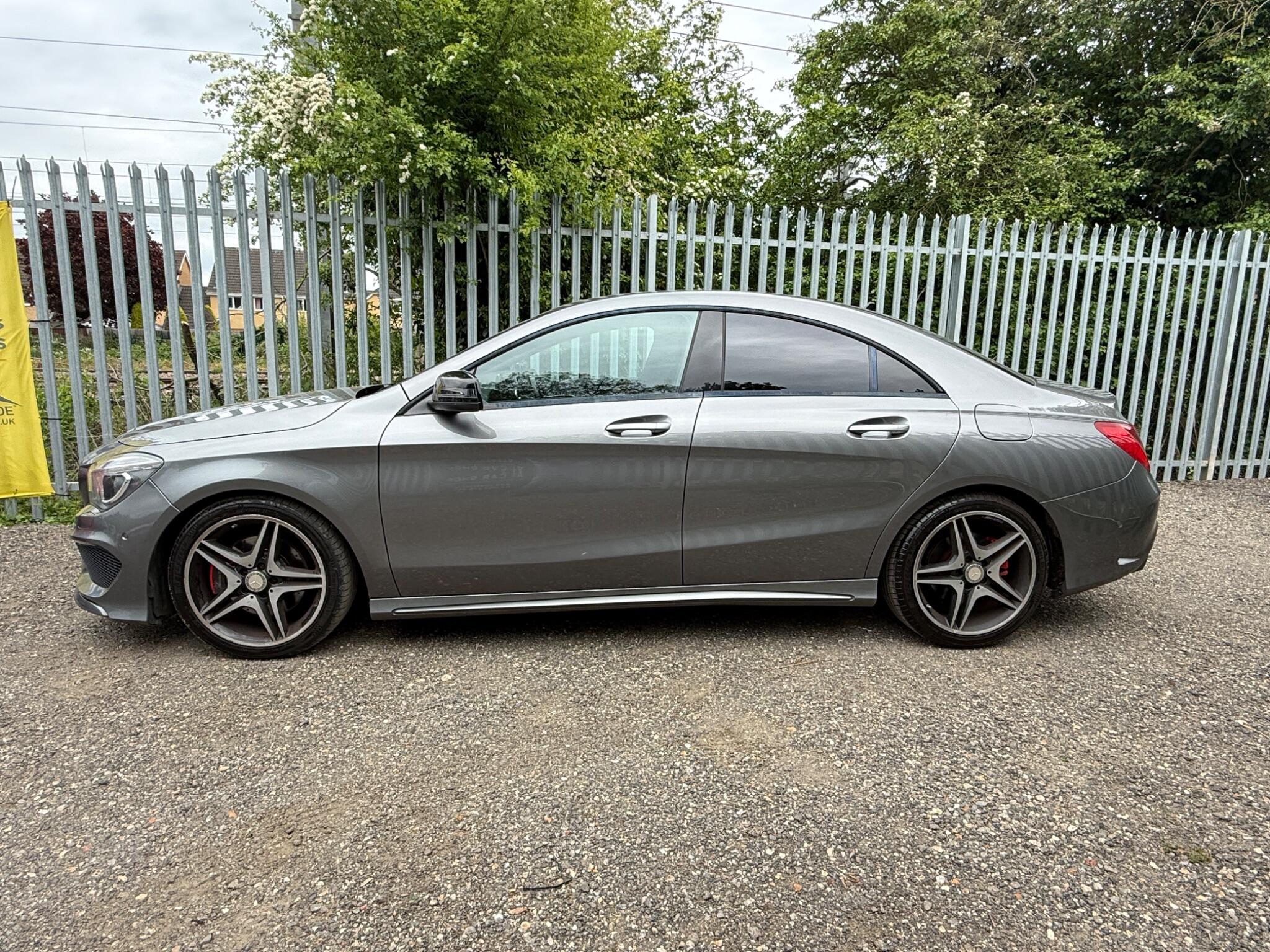 2015 Mercedes-Benz CLA image 12