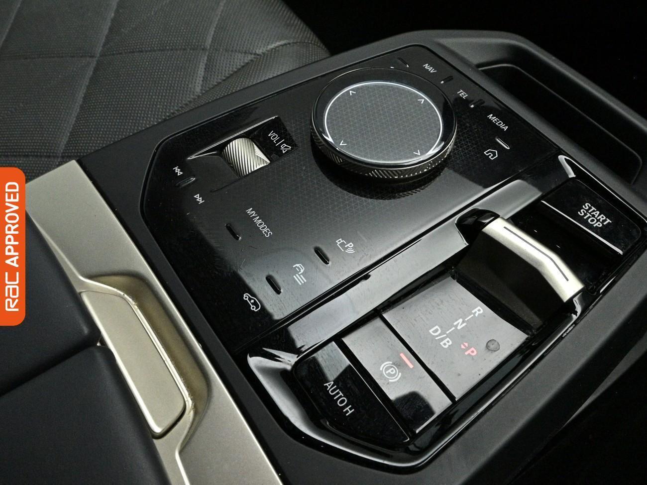 BMW Ix view 19