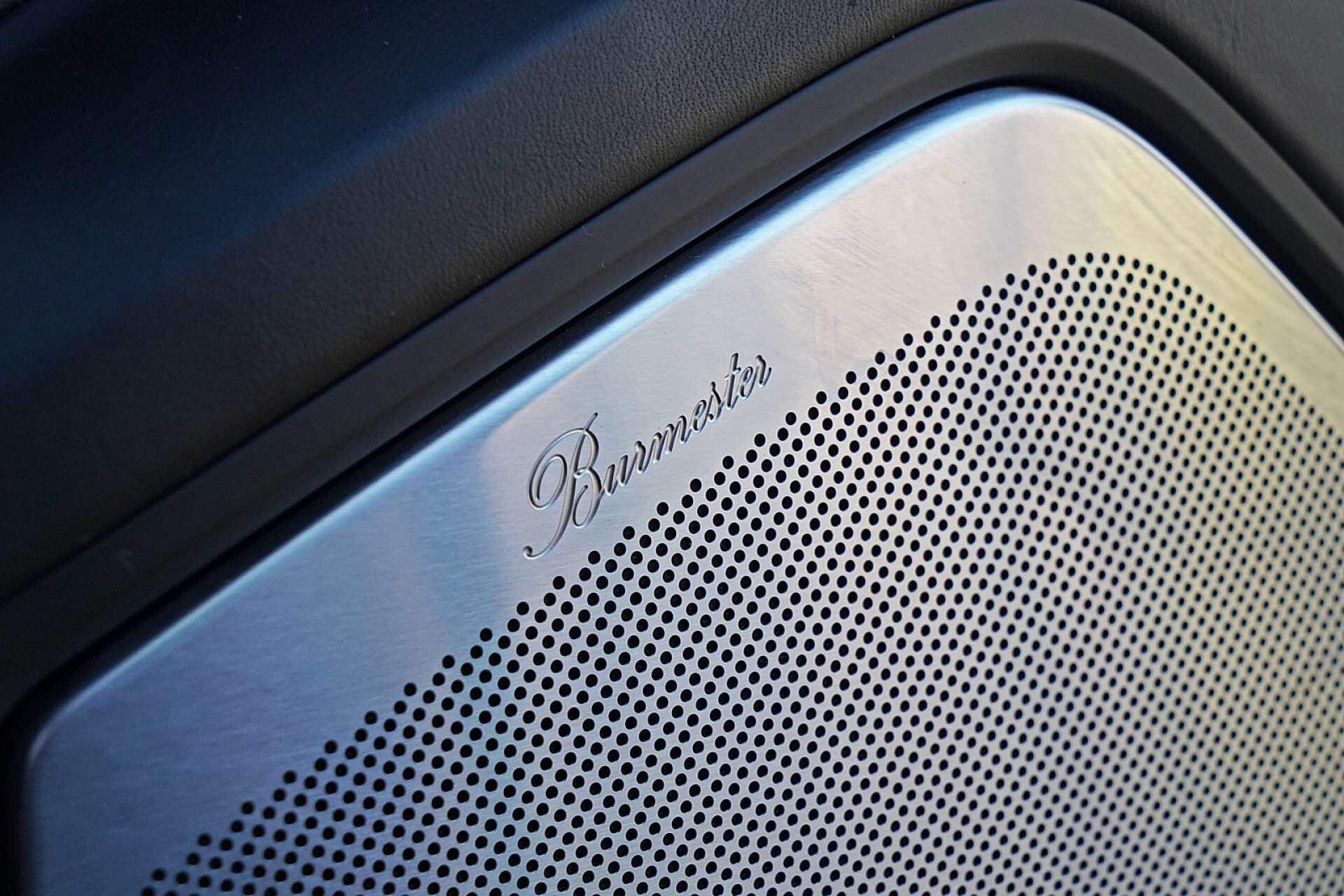 Porsche Cayenne view 34