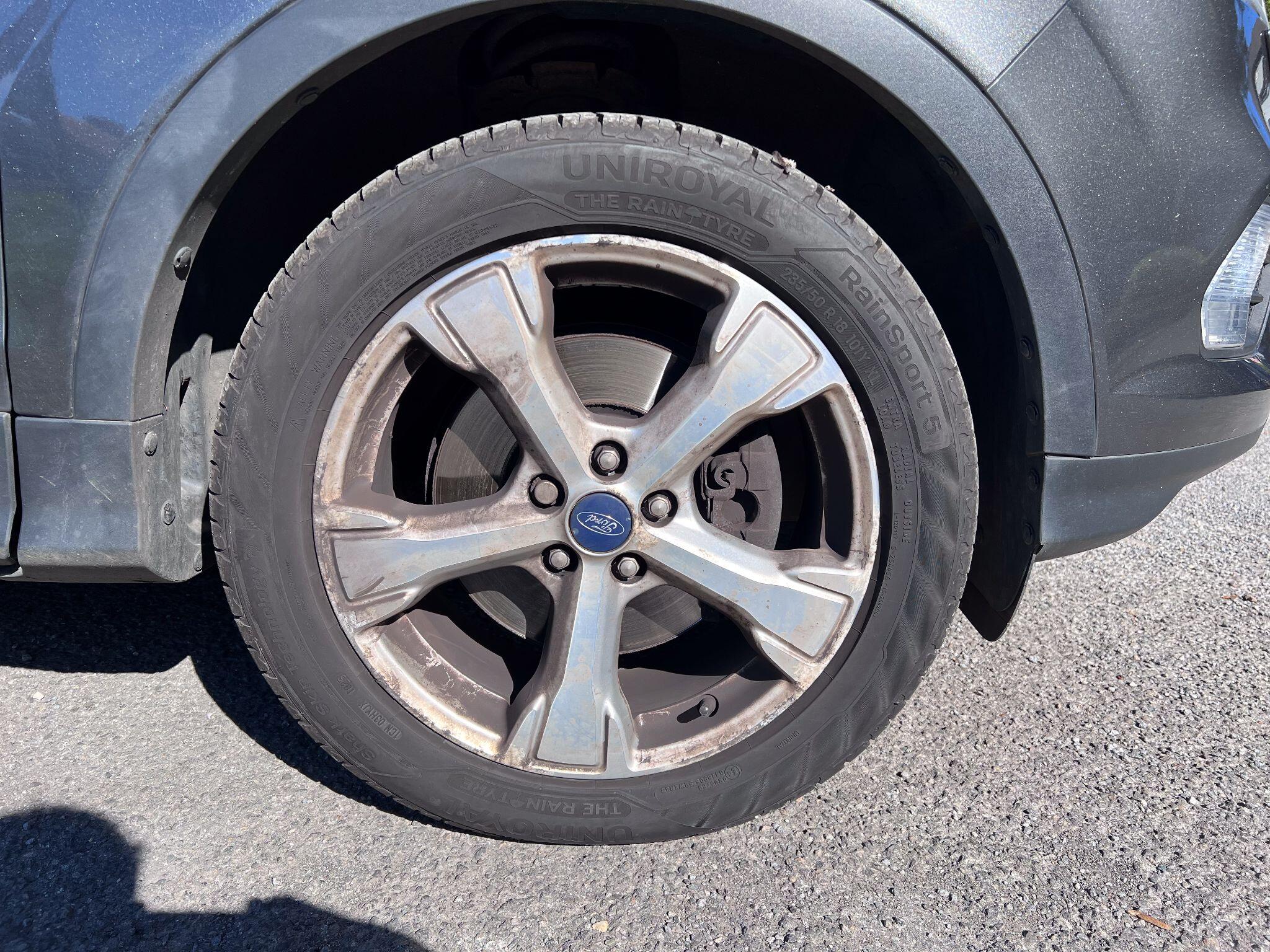 Ford Kuga view 6