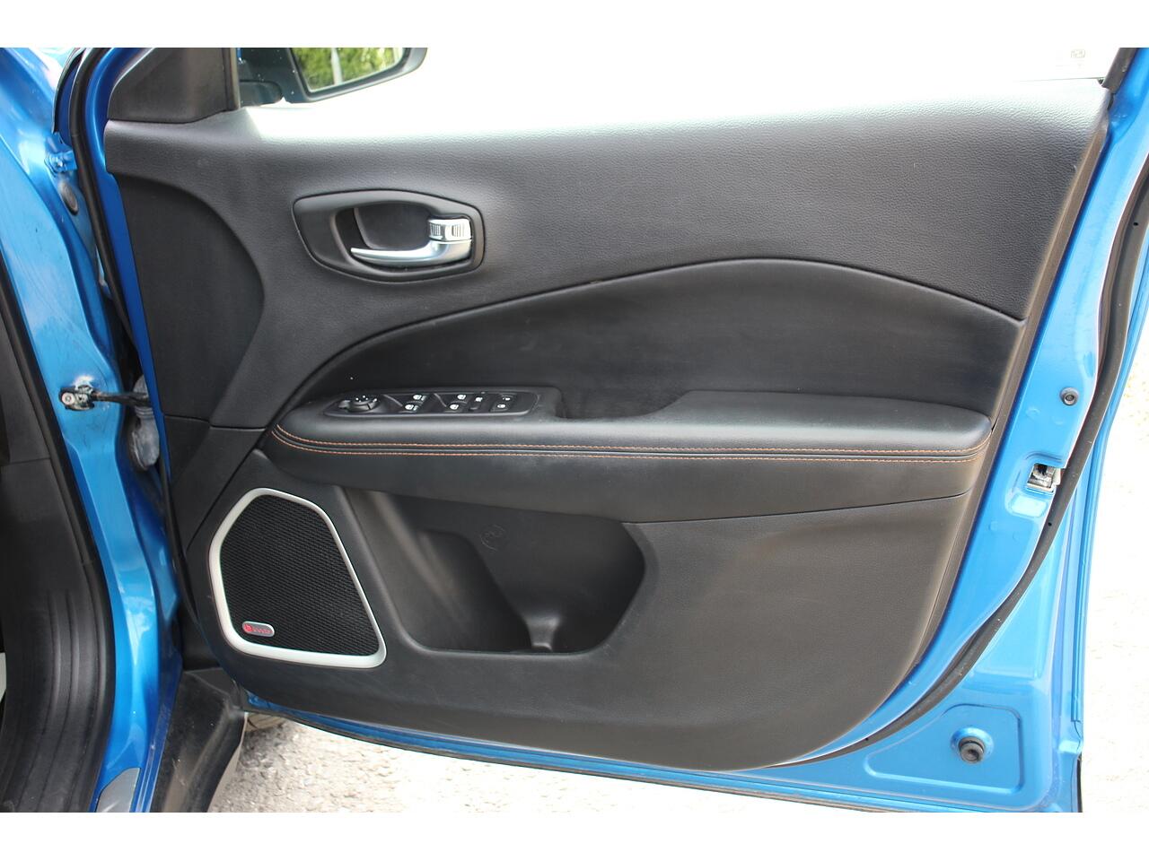 Jeep Compass view 34