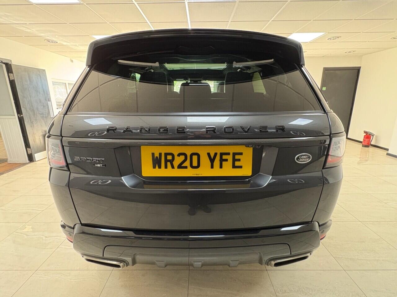 Land Rover Range Rover Sport view 4
