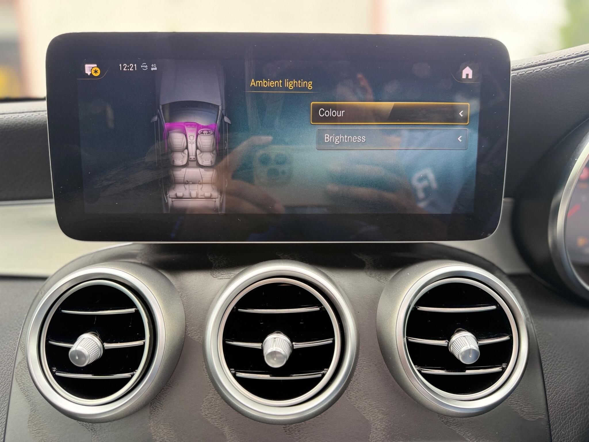 Mercedes-Benz GLC view 33