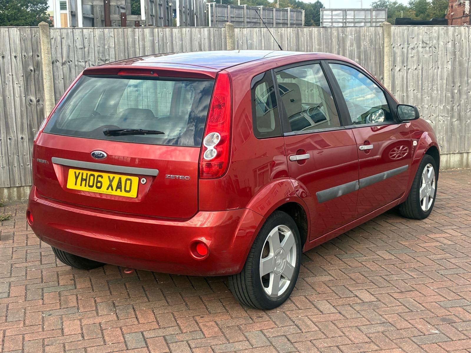 Ford Fiesta view 5