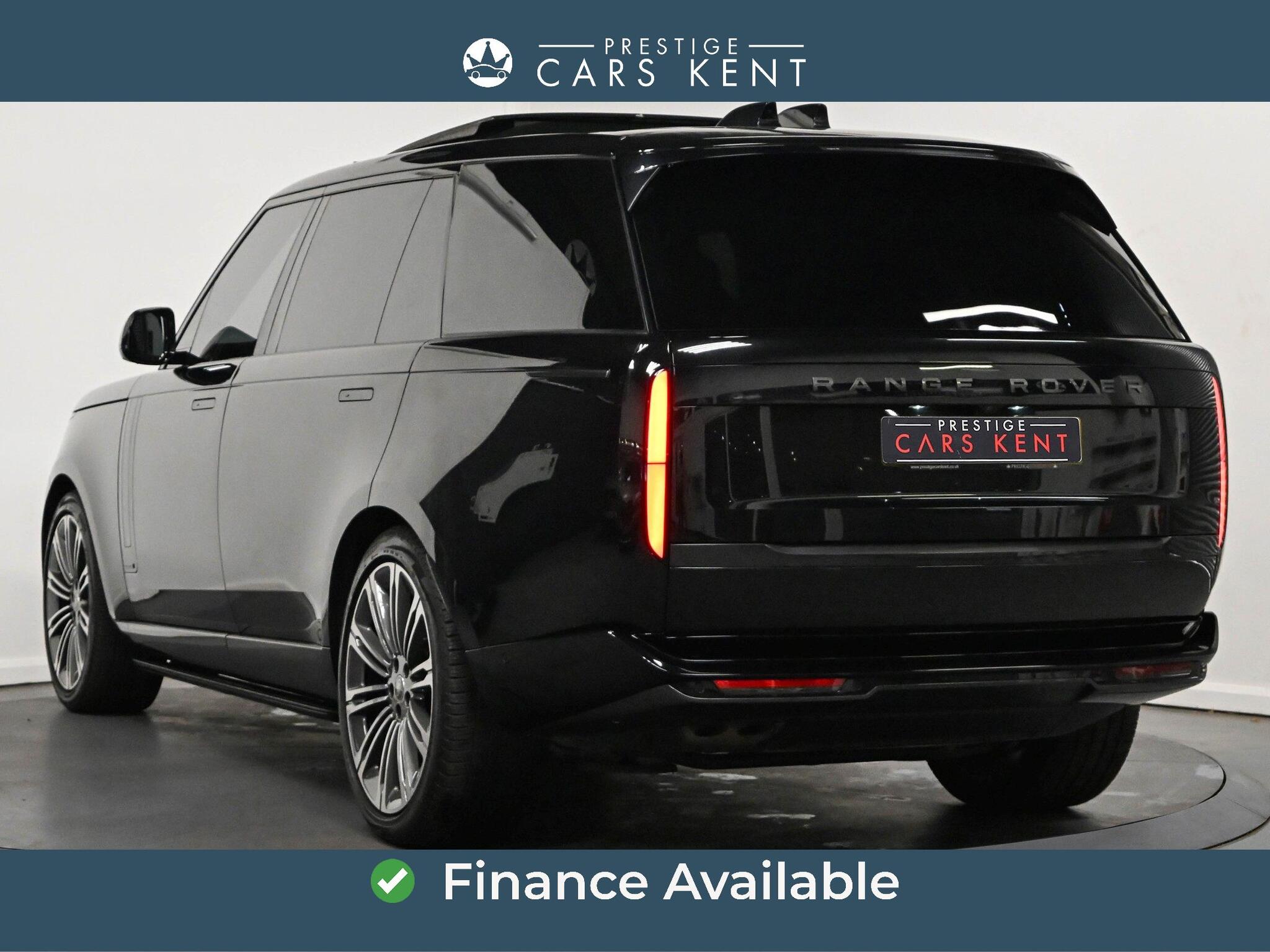 Land Rover Range Rover view 3