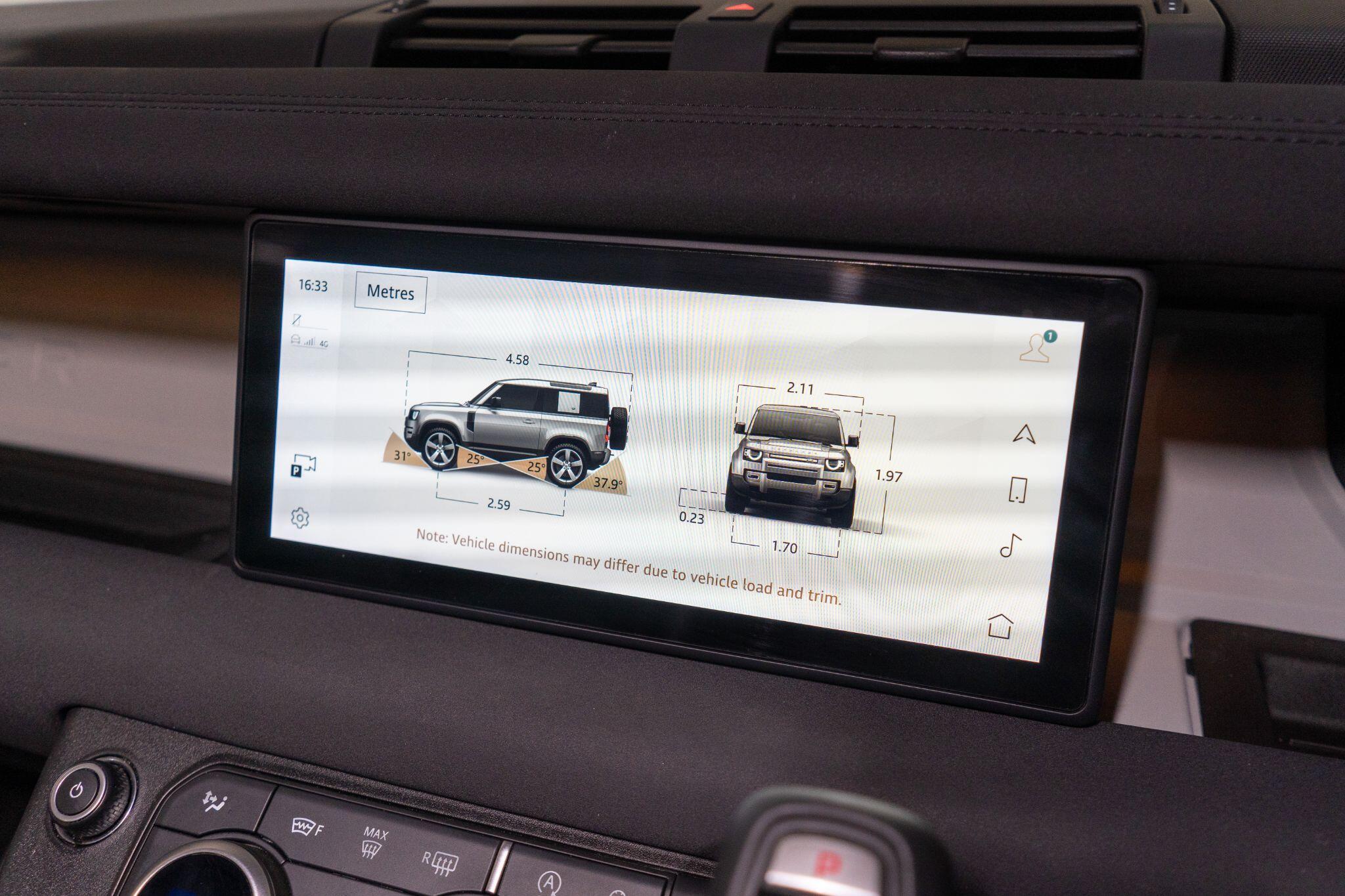Land Rover Defender view 20