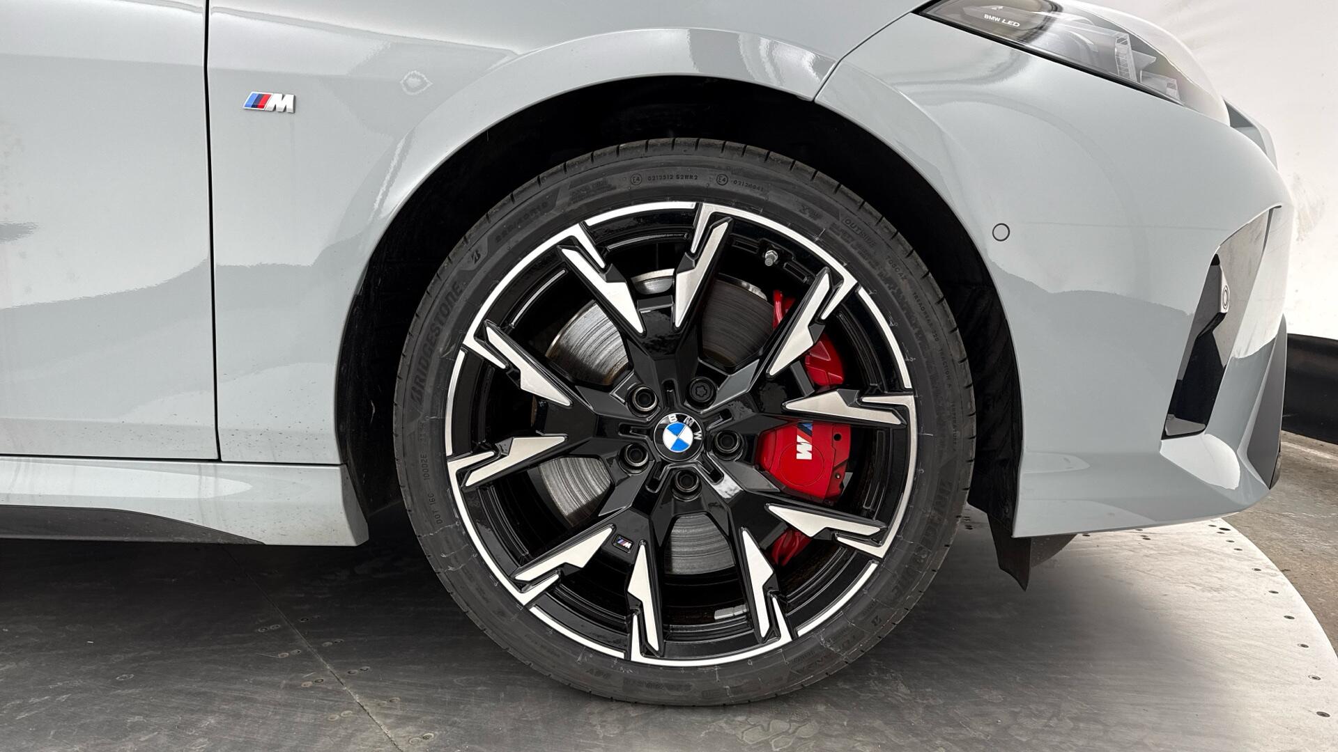 BMW 2 Series view 14