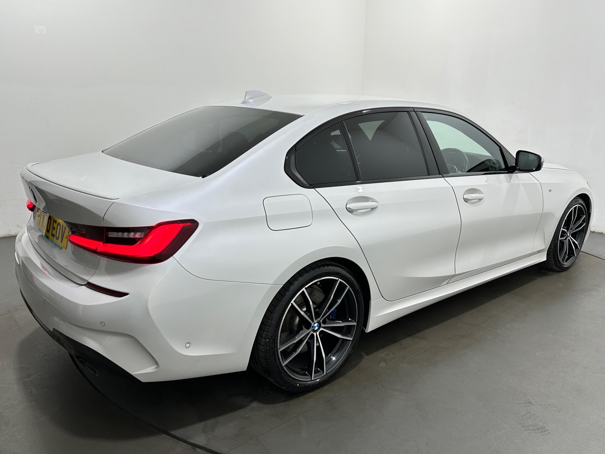 BMW 3 Series view 48
