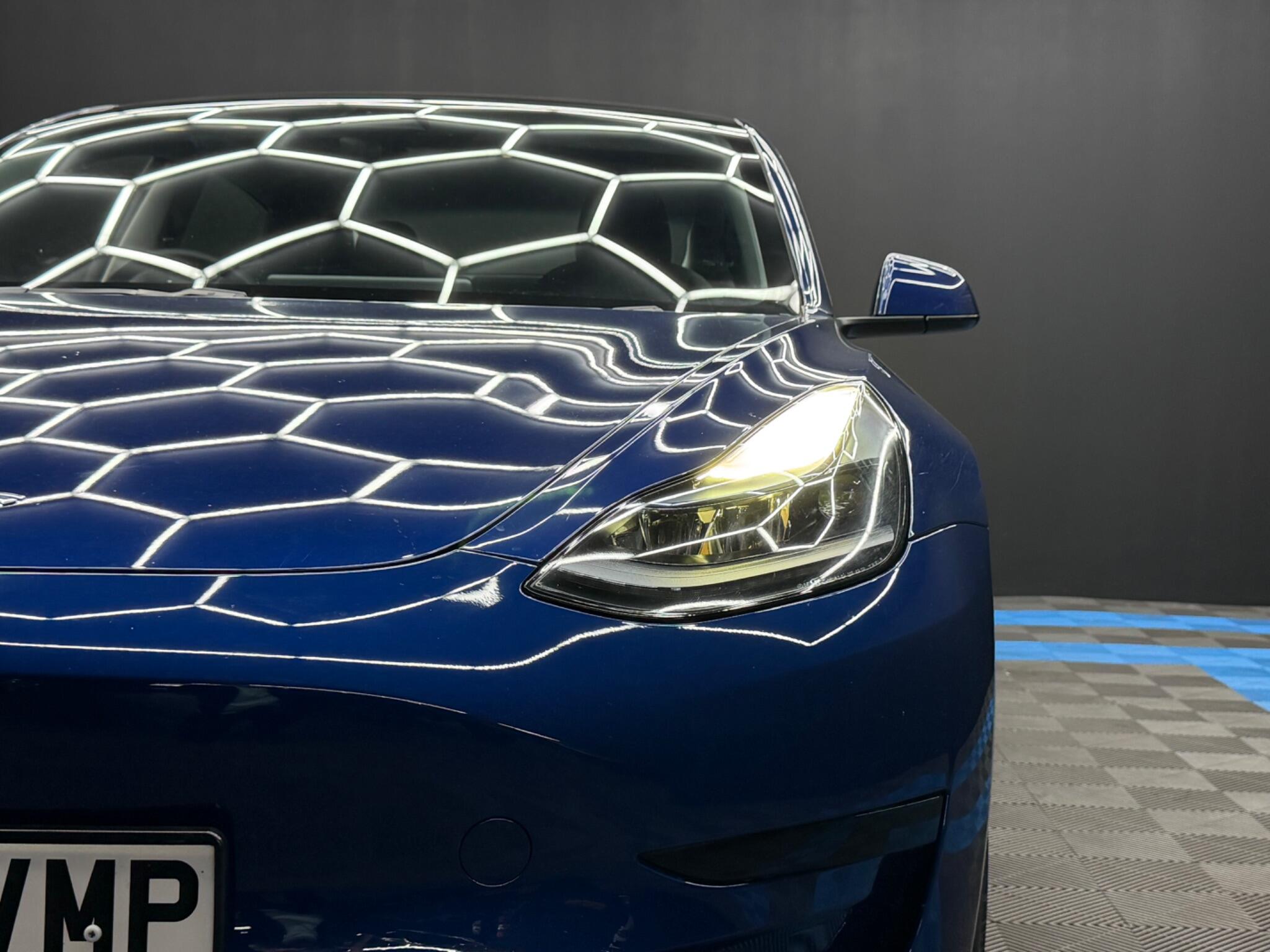 Tesla Model 3 view 40