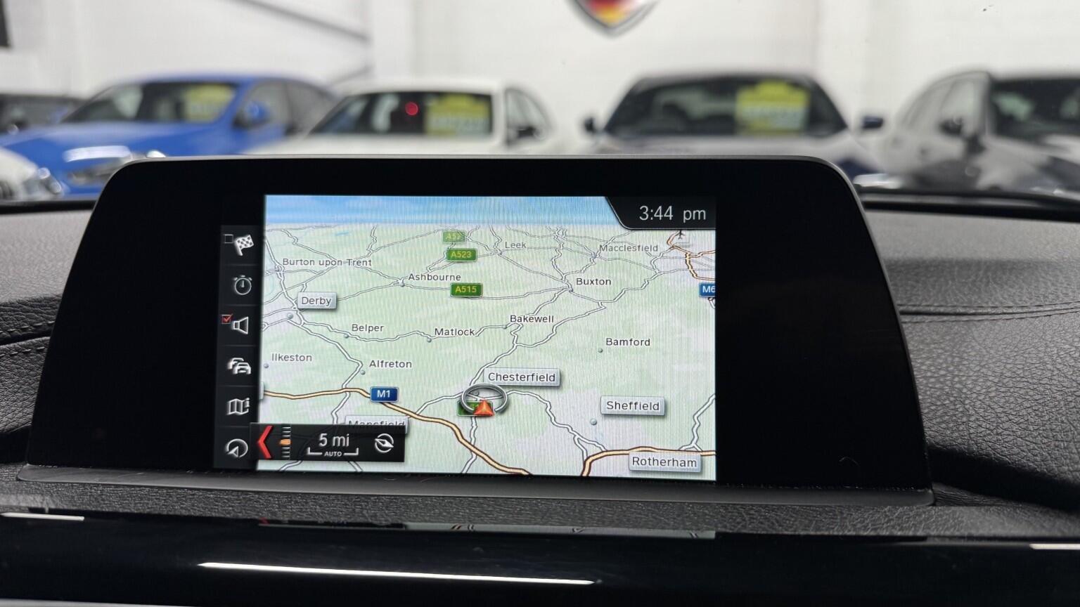 BMW 3 Series view 16