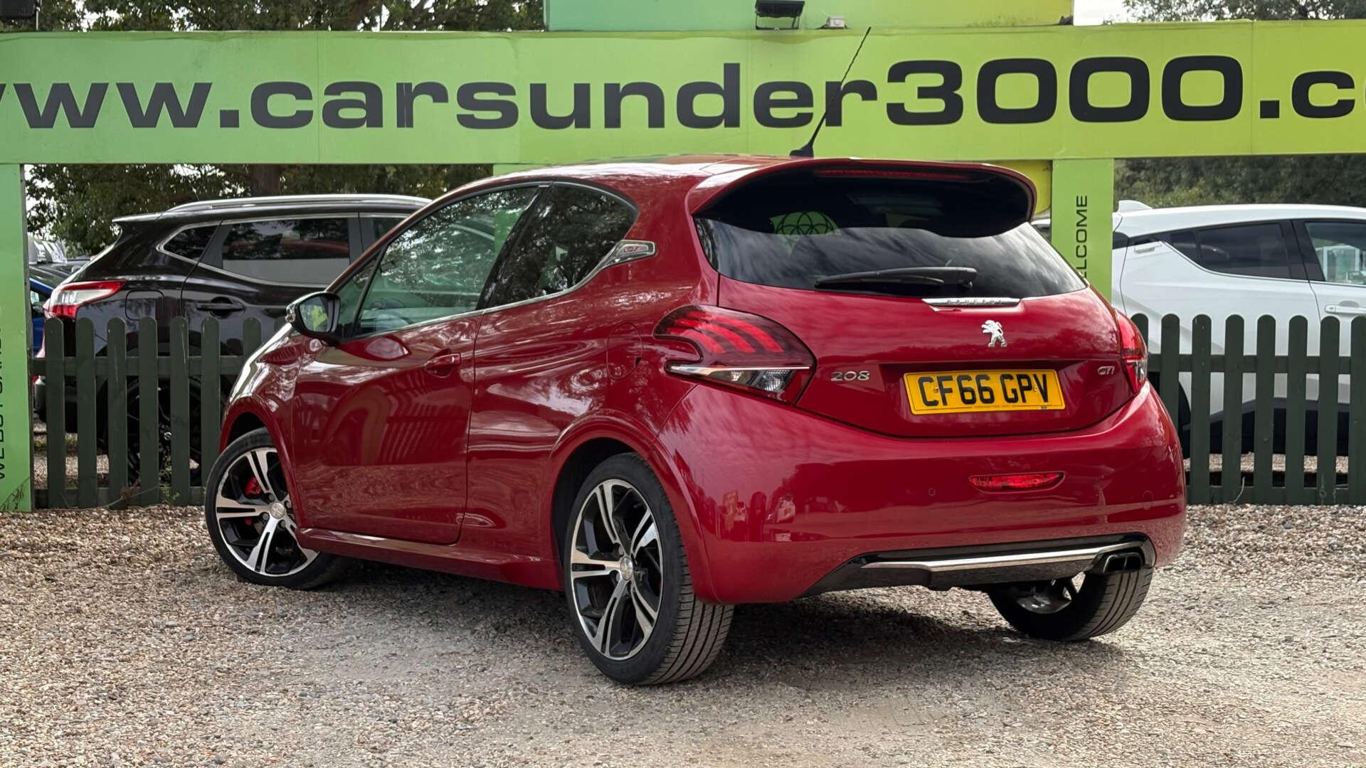 Peugeot 208 view 8
