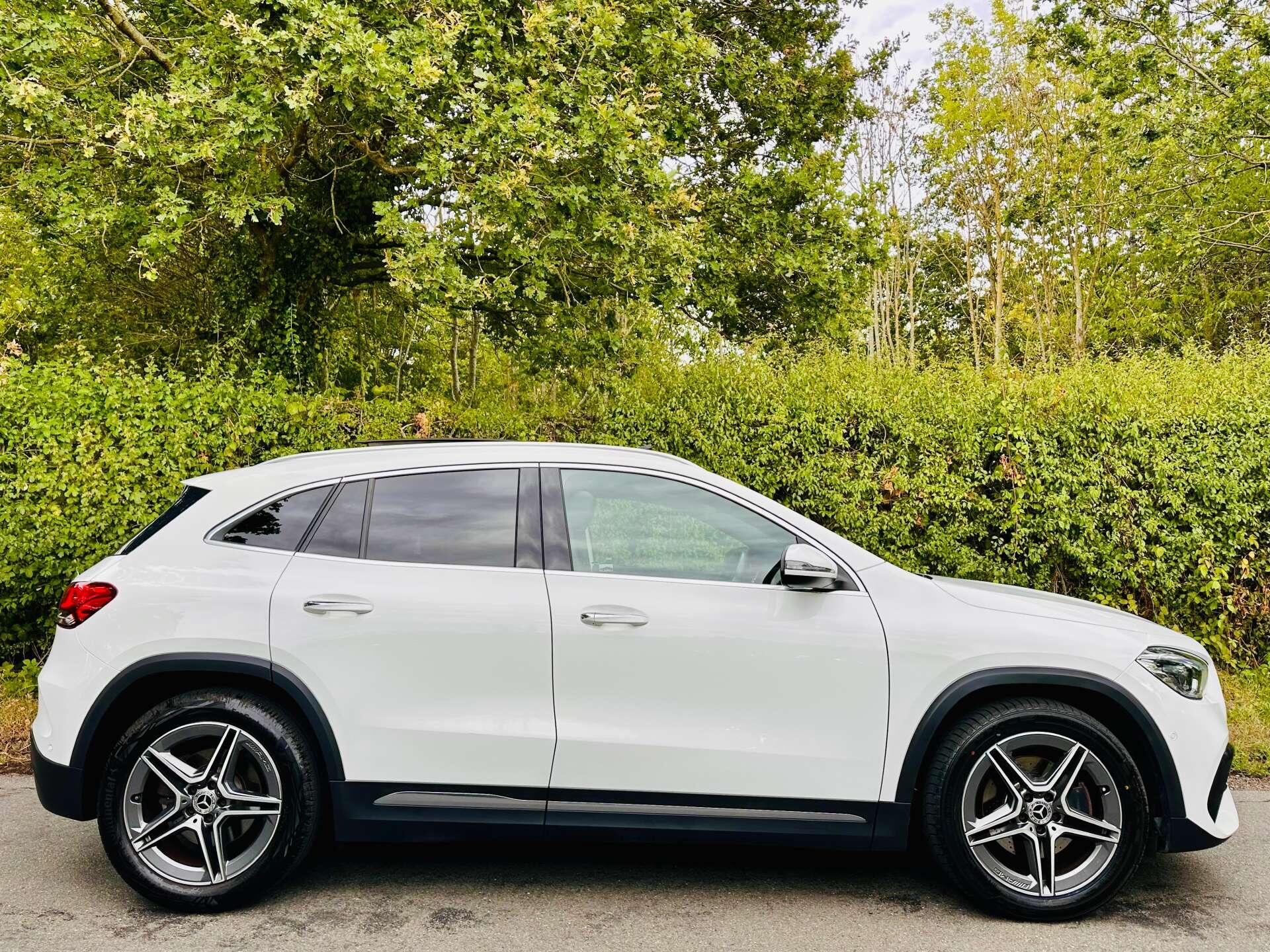 Mercedes-Benz Gla view 47