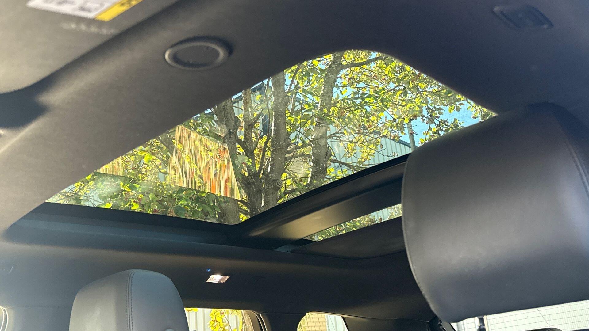 Land Rover Range Rover Evoque view 22