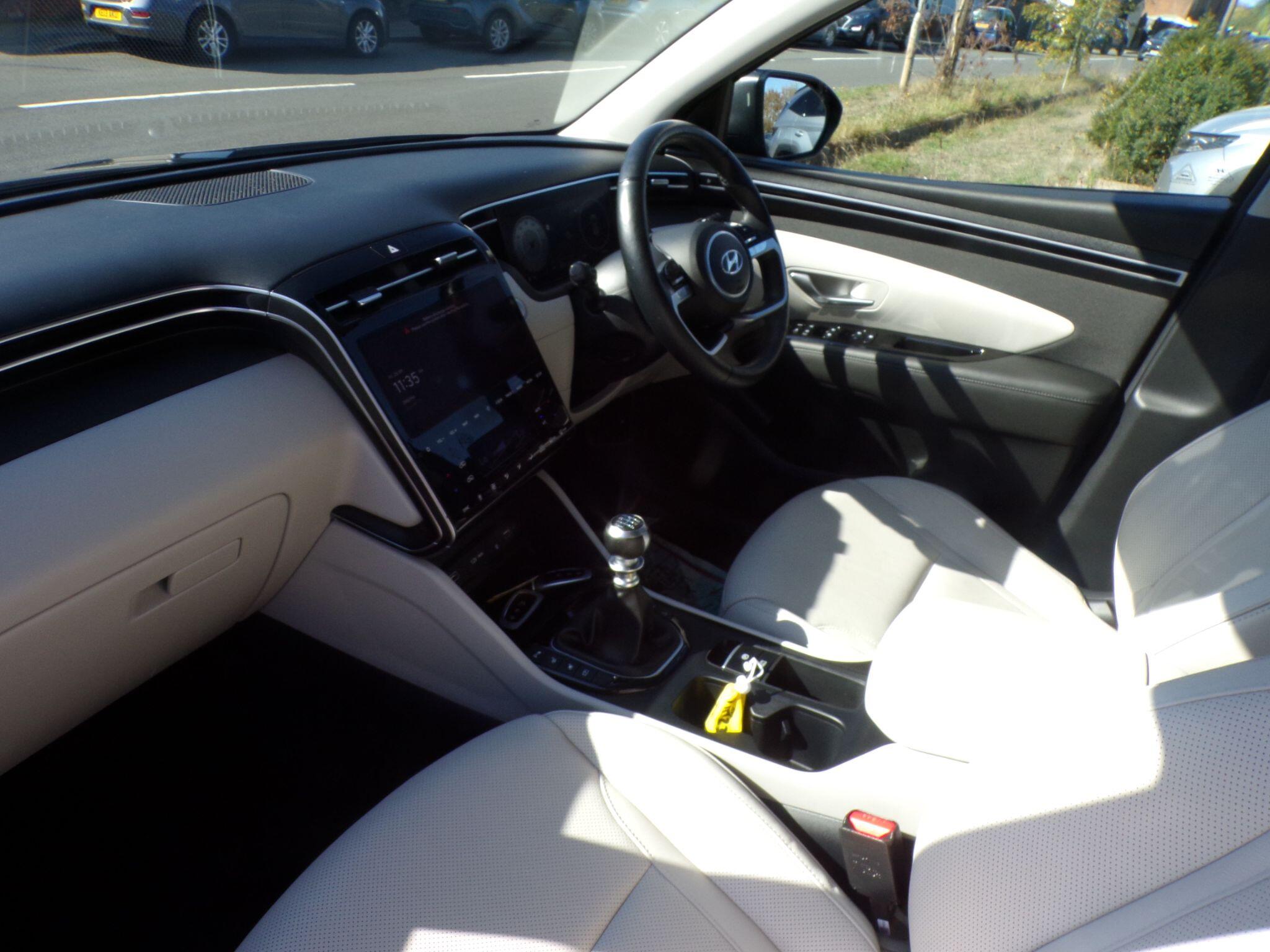 Hyundai Tucson view 18