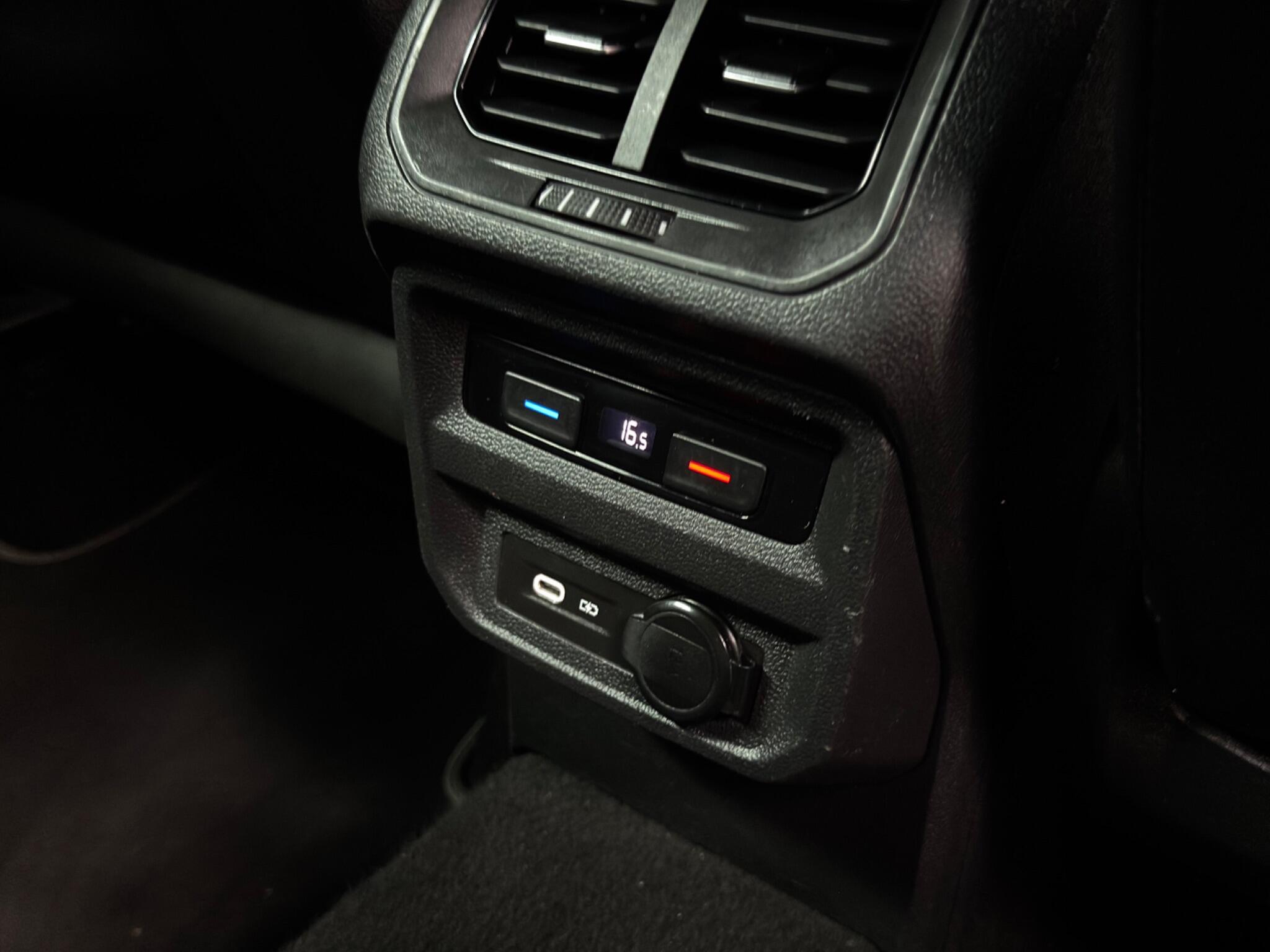 Volkswagen Tiguan view 39