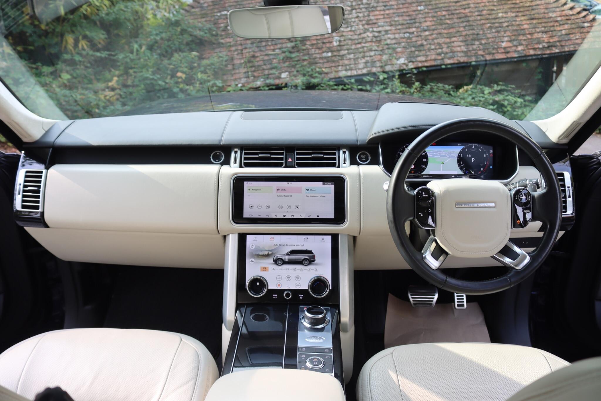 Land Rover Range Rover view 54