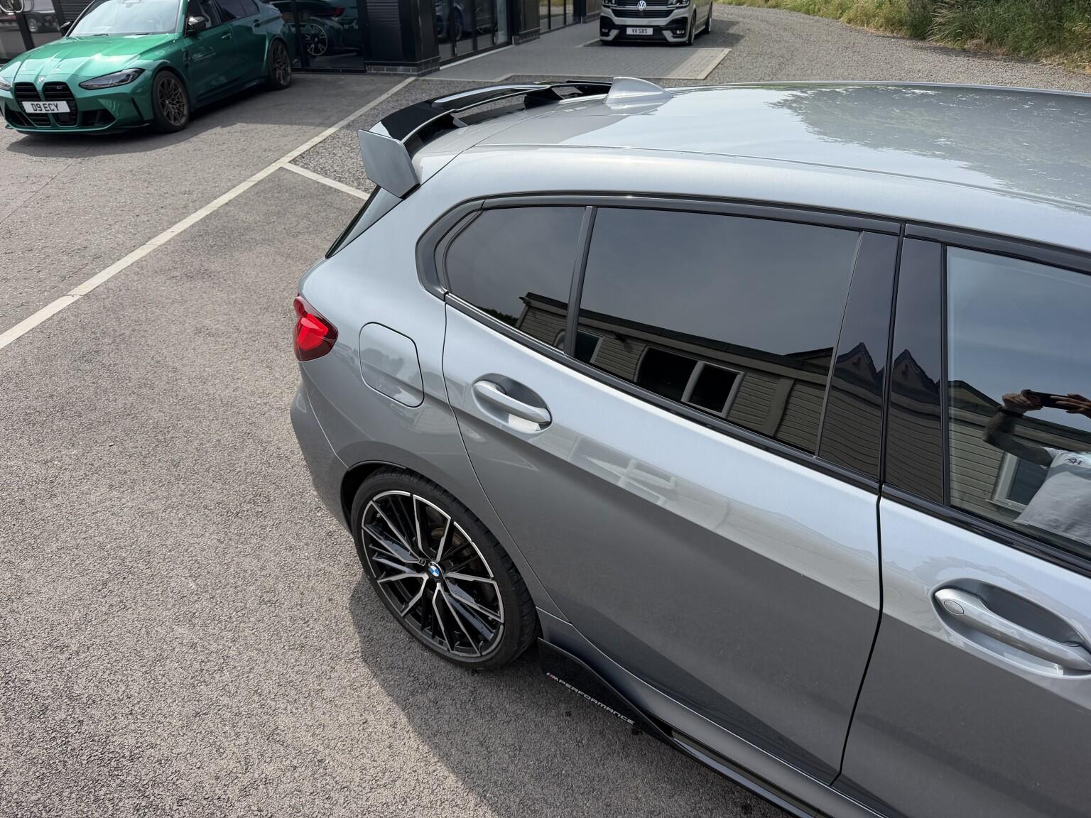 BMW 1 Series view 4