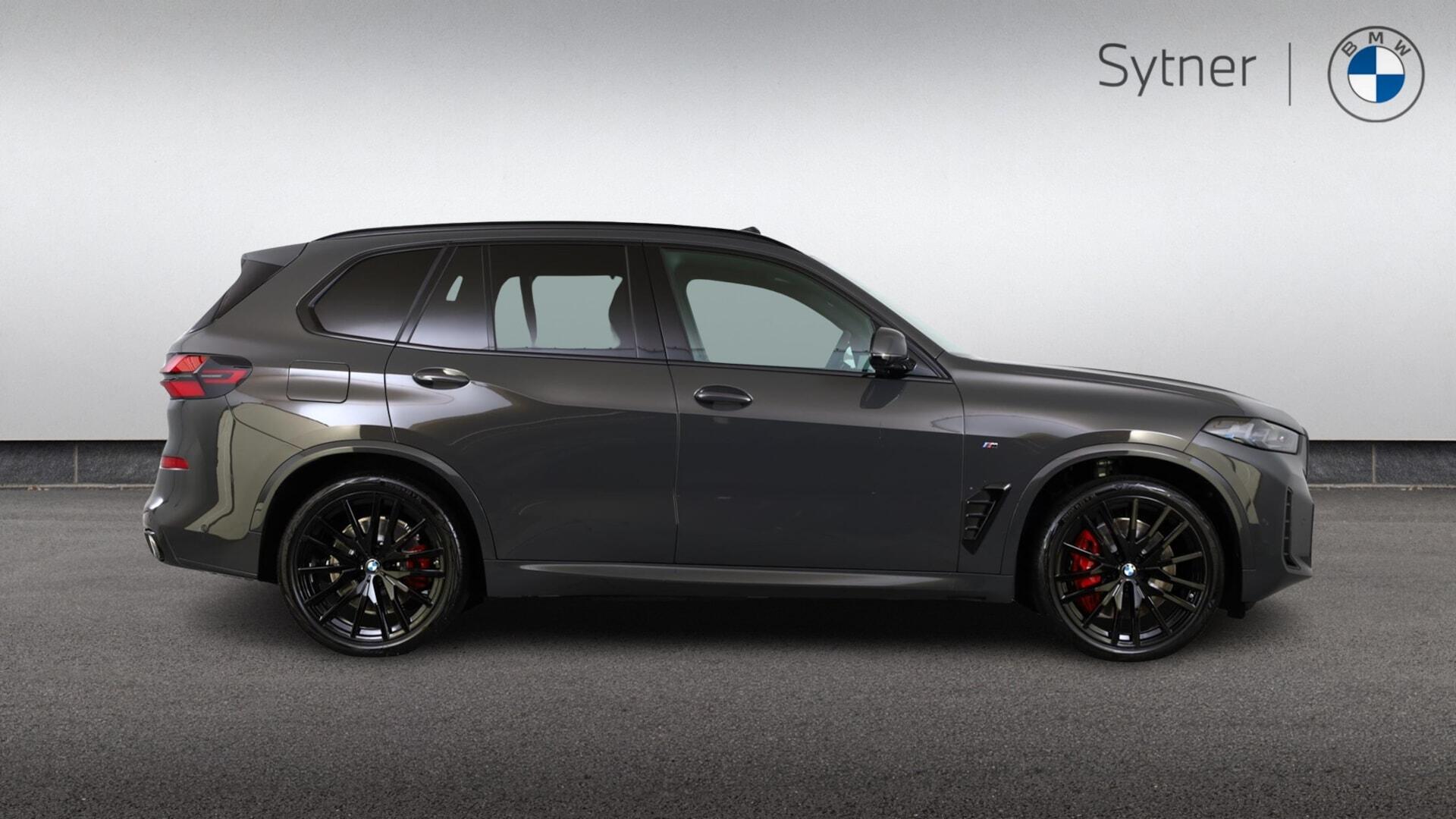 BMW X5 view 3