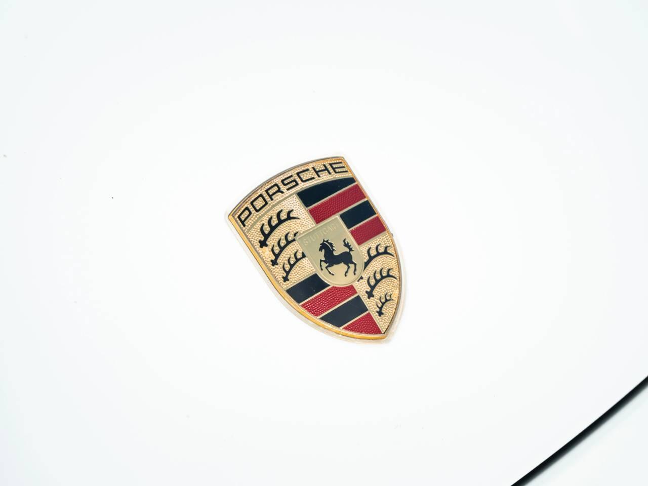 Porsche 911 view 47