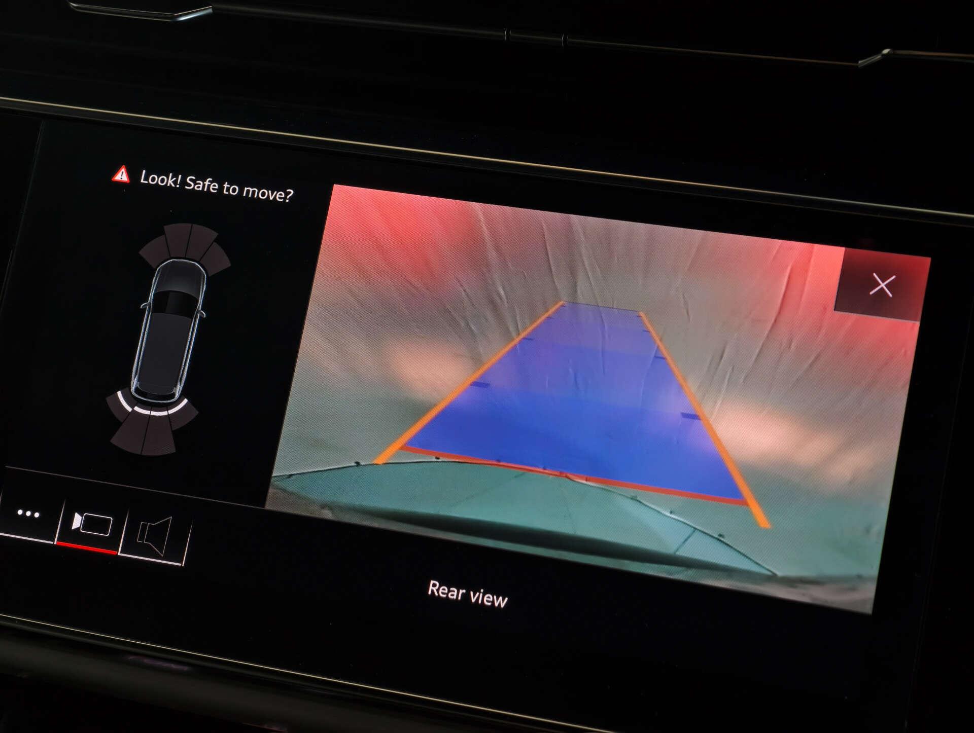 Audi SQ7 view 37