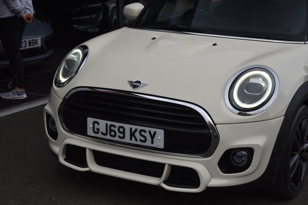 Mini Cooper view 21